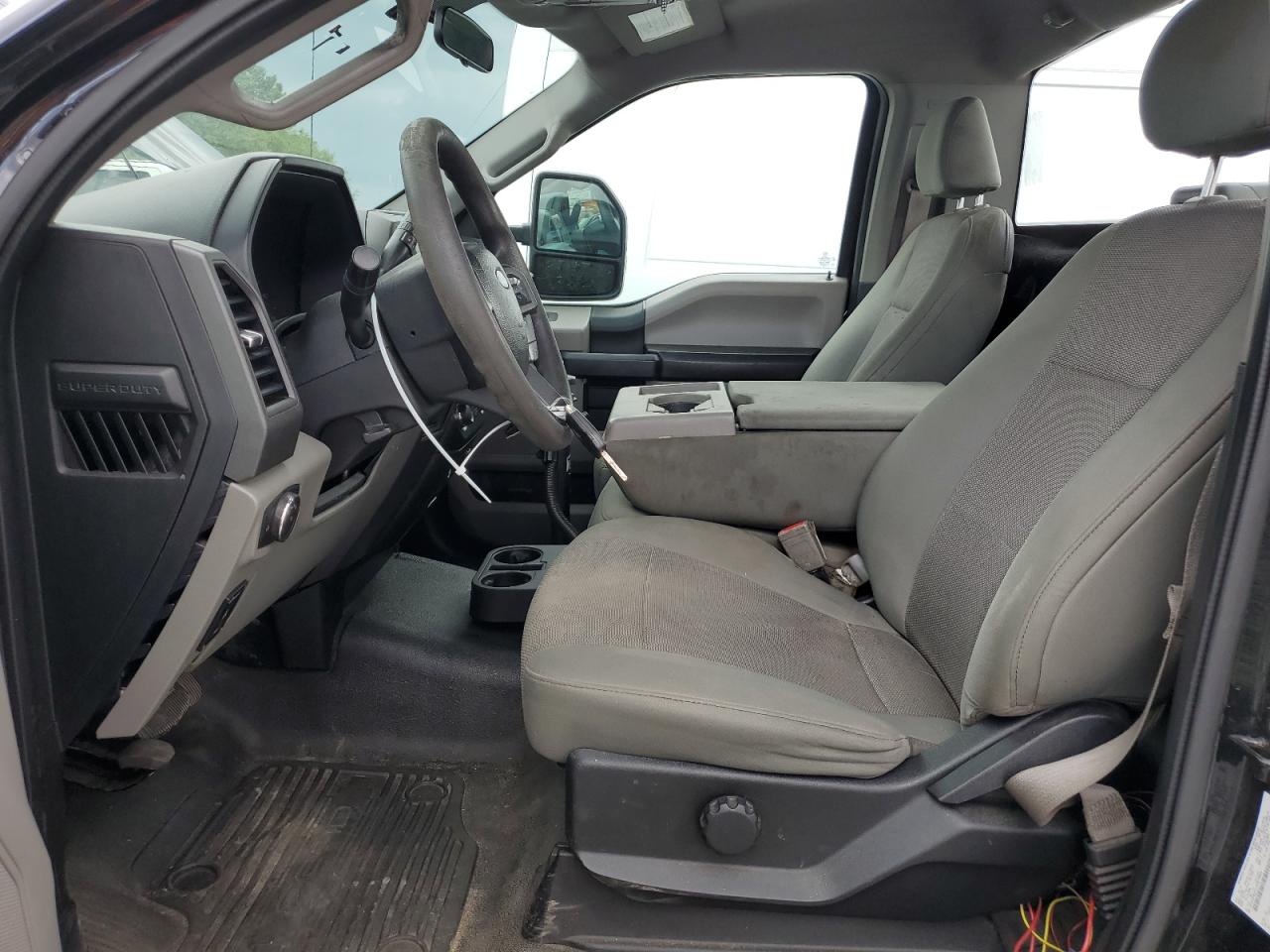 2018 Ford F450 Super Duty VIN: 1FDUF4GY2JEB75885 Lot: 63894454