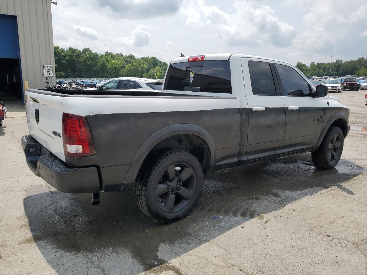 1C6RR7GG6KS708857 2019 Ram 1500 Classic Slt