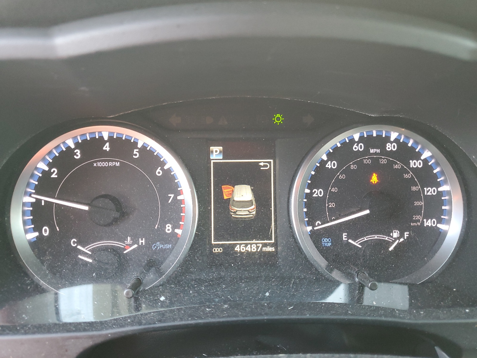 5TDZZRFH4KS364226 2019 Toyota Highlander Le