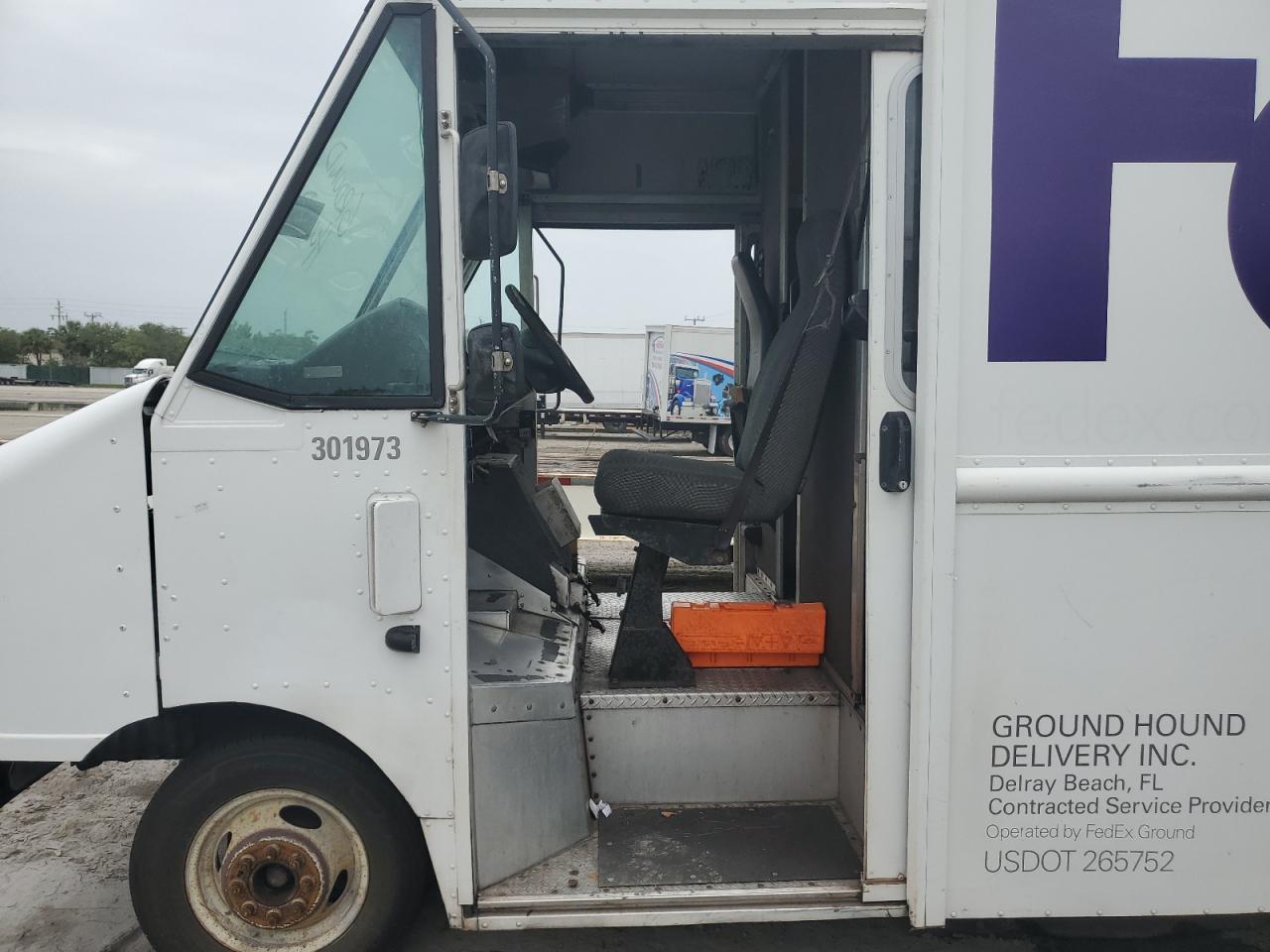 2012 Ford Econoline E350 Super Duty Stripped Chassis VIN: 1FC2E3KLXCDA32616 Lot: 67866624