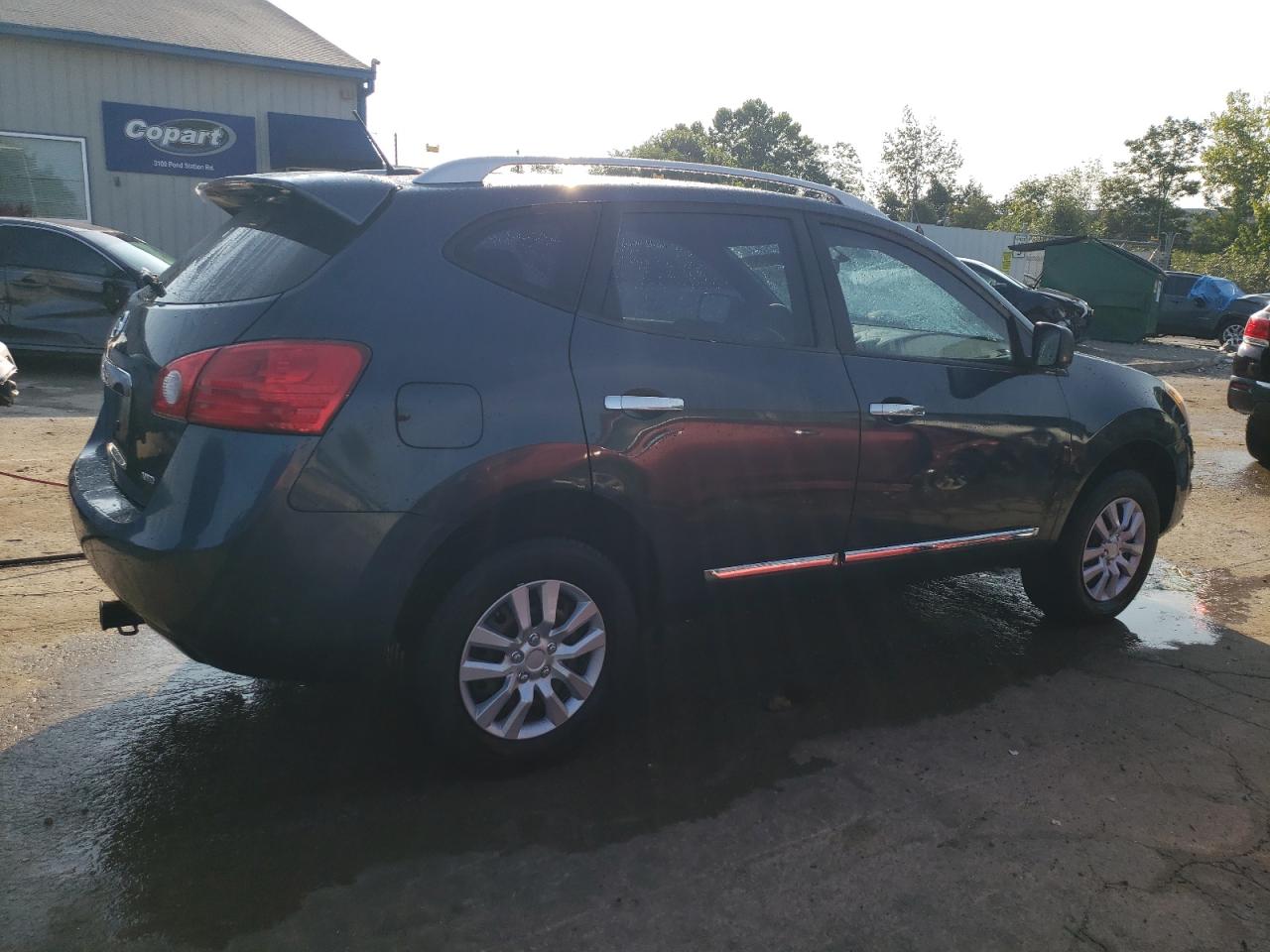 2015 Nissan Rogue - Image 3