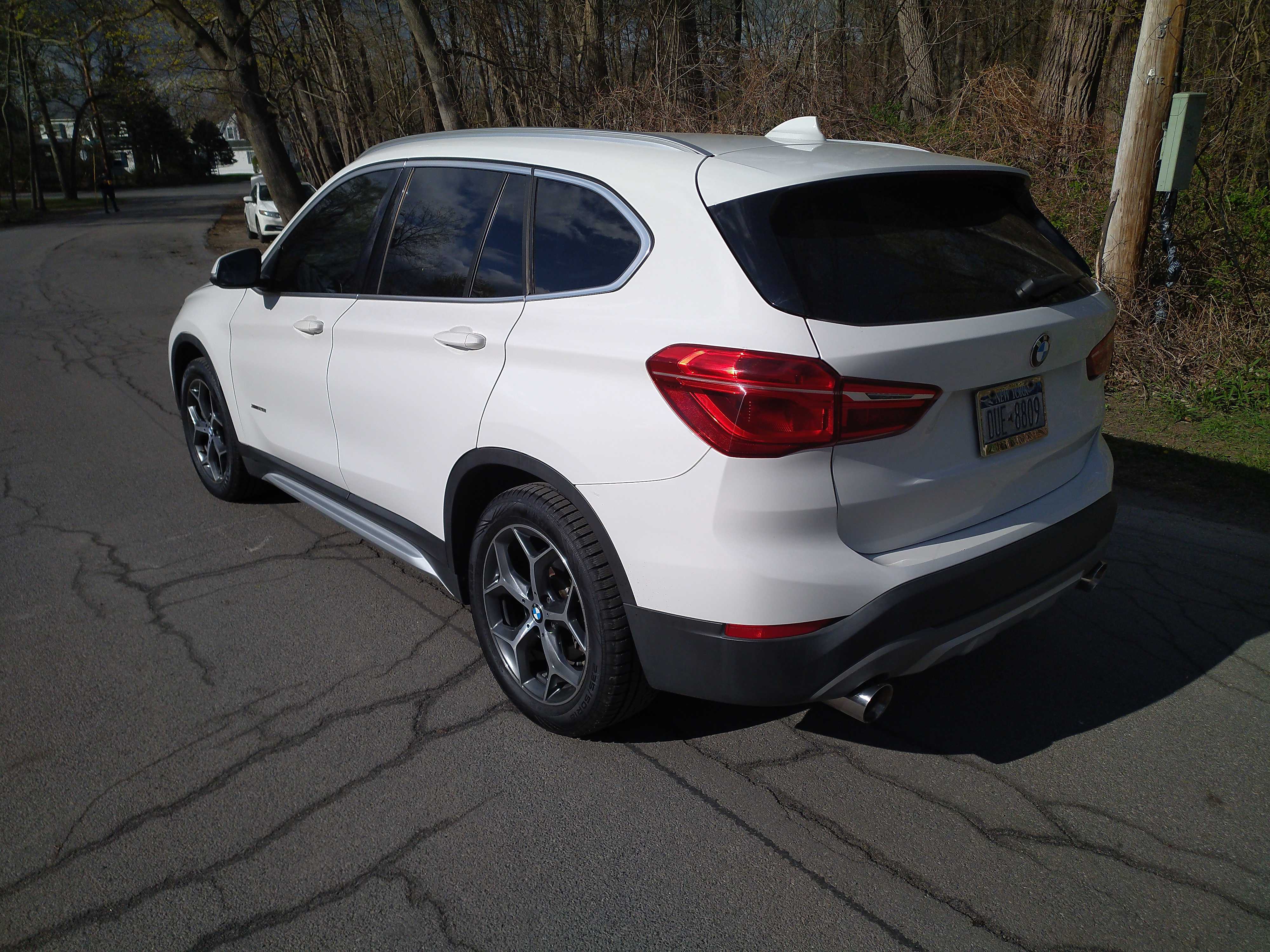 2016 BMW X1 xDrive28I vin: WBXHT3C3XGP880243