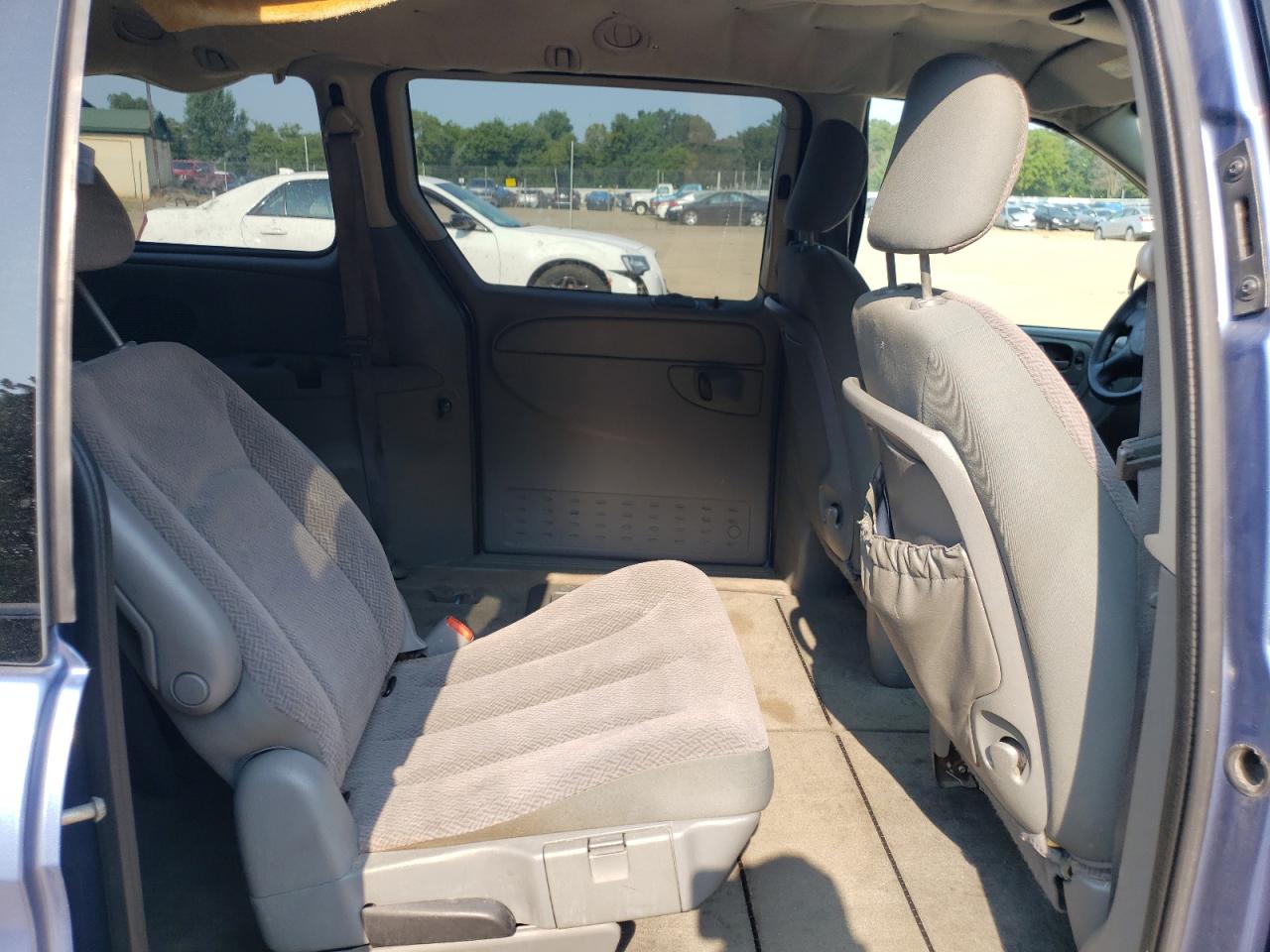 2007 Chrysler Town & Country Lx VIN: 2A4GP44R67R285548 Lot: 64838054