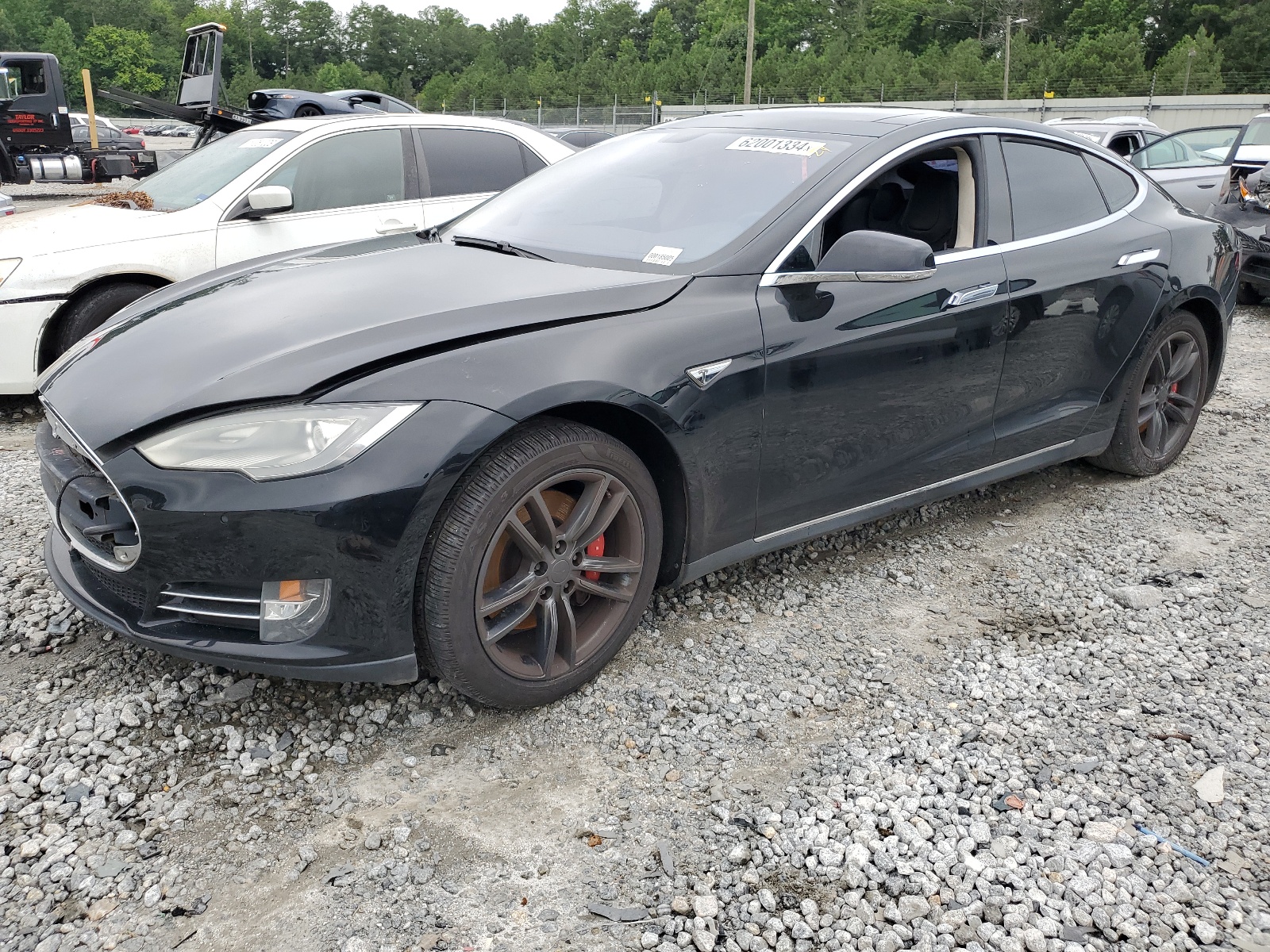 2014 Tesla Model S vin: 5YJSA1H16EFP51251