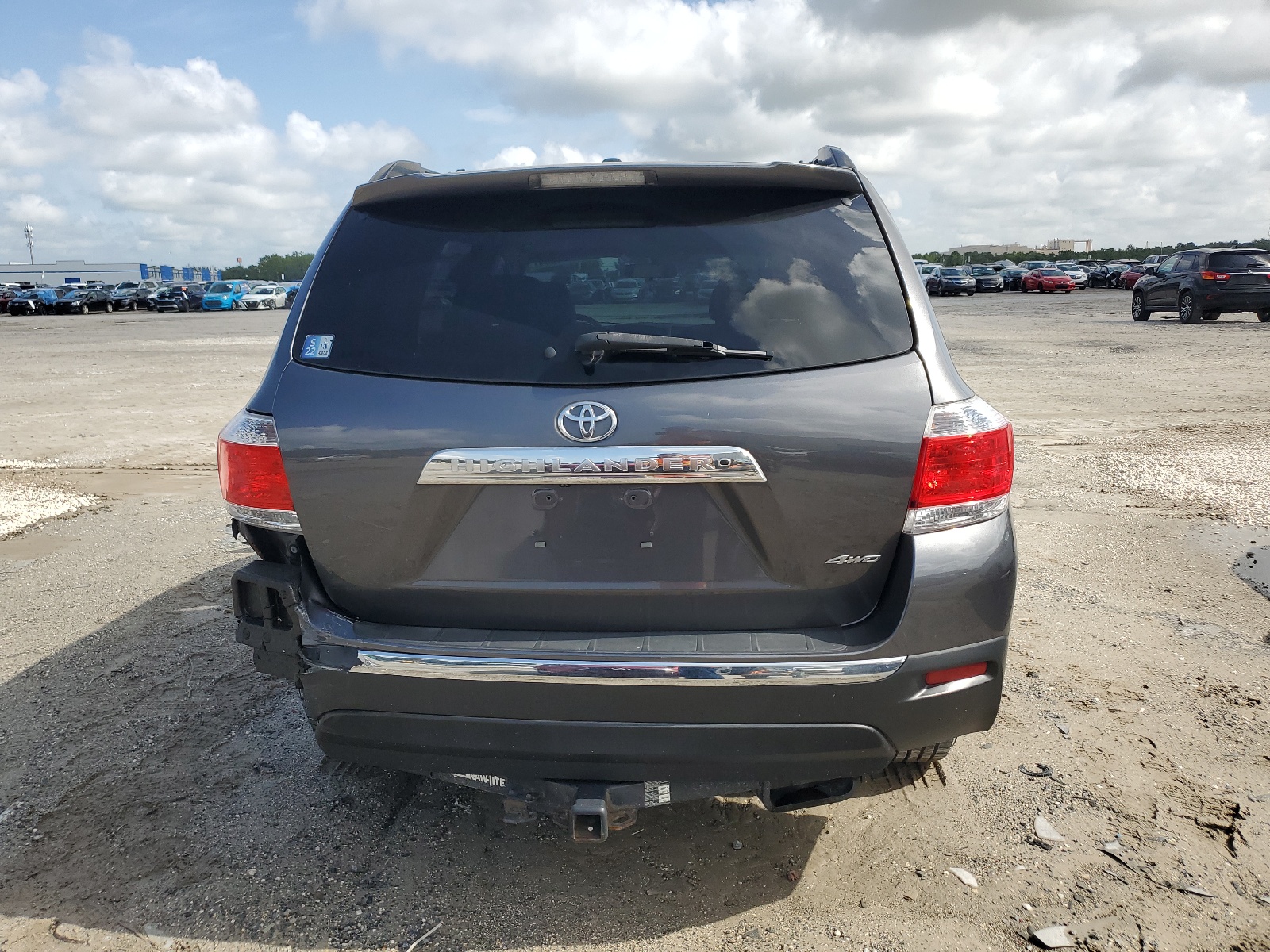 5TDBK3EH1BS065930 2011 Toyota Highlander Base