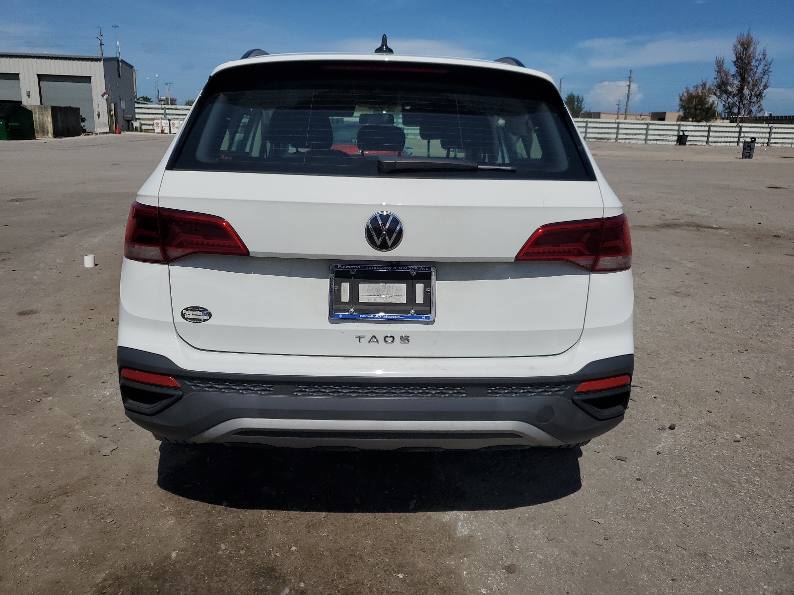 3VVCX7B24NM007474 2022 Volkswagen Taos S