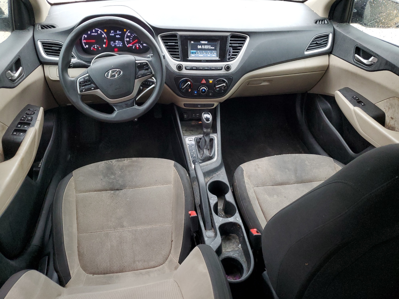 3KPC24A38KE062571 2019 Hyundai Accent Se