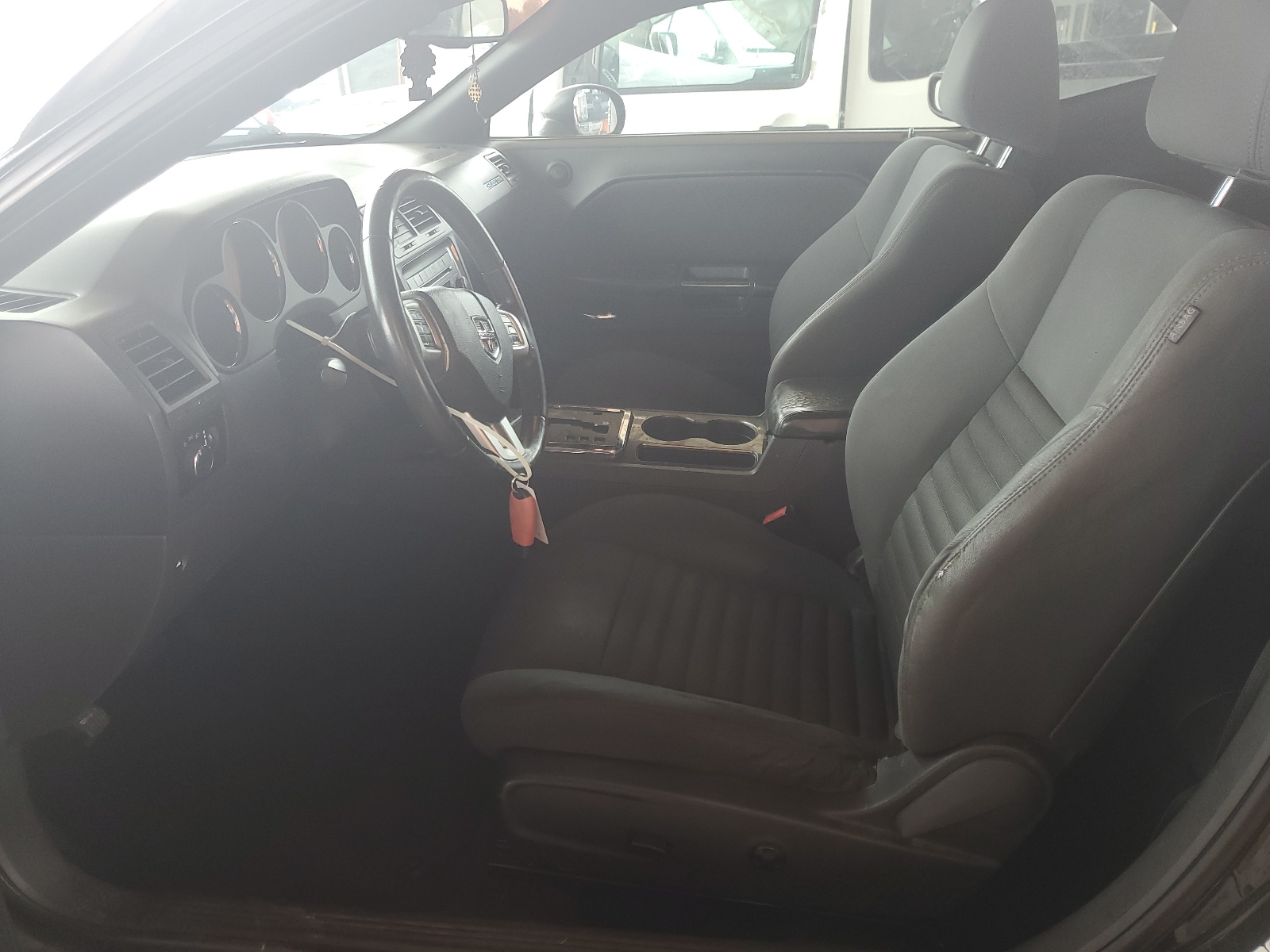 2C3CDYAG7CH208747 2012 Dodge Challenger Sxt