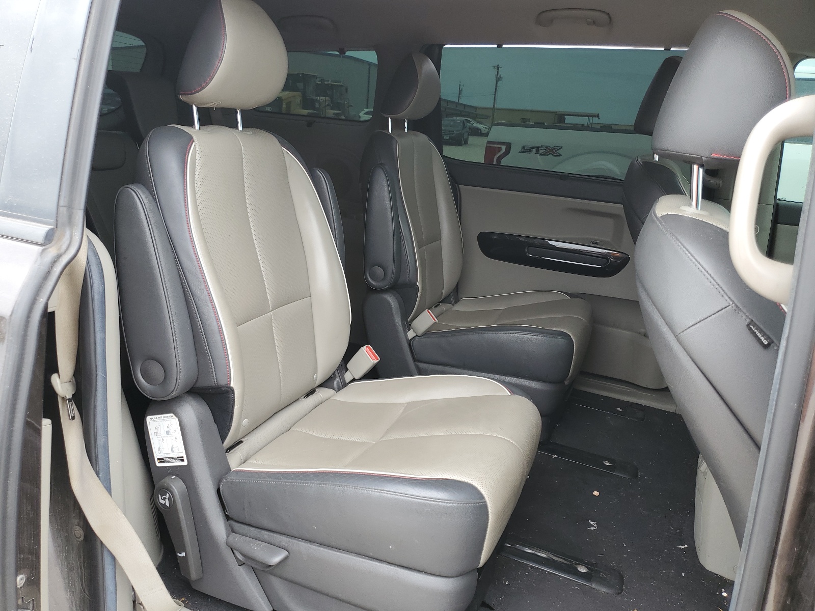 KNDMC5C12F6080918 2015 Kia Sedona Ex