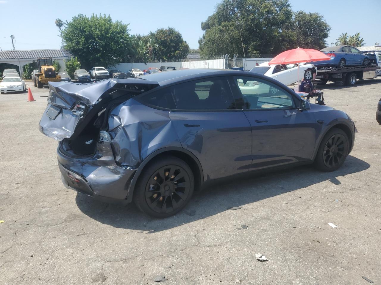 7SAYGDEE6PA178596 Tesla Model Y  3