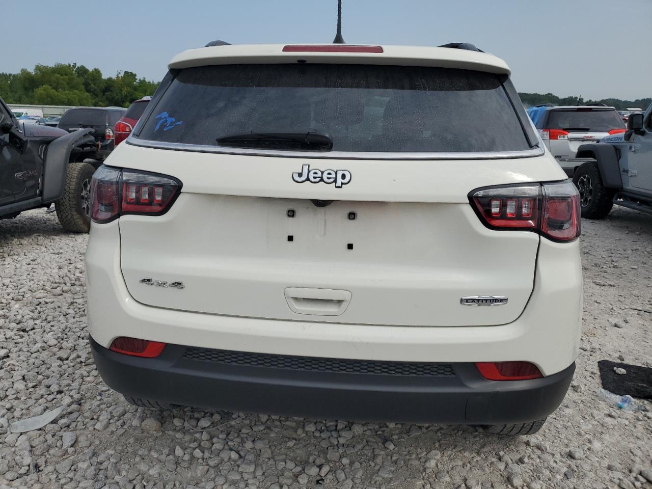 2020 Jeep Compass Latitude VIN: 3C4NJDBB9LT229275 Lot: 63789424