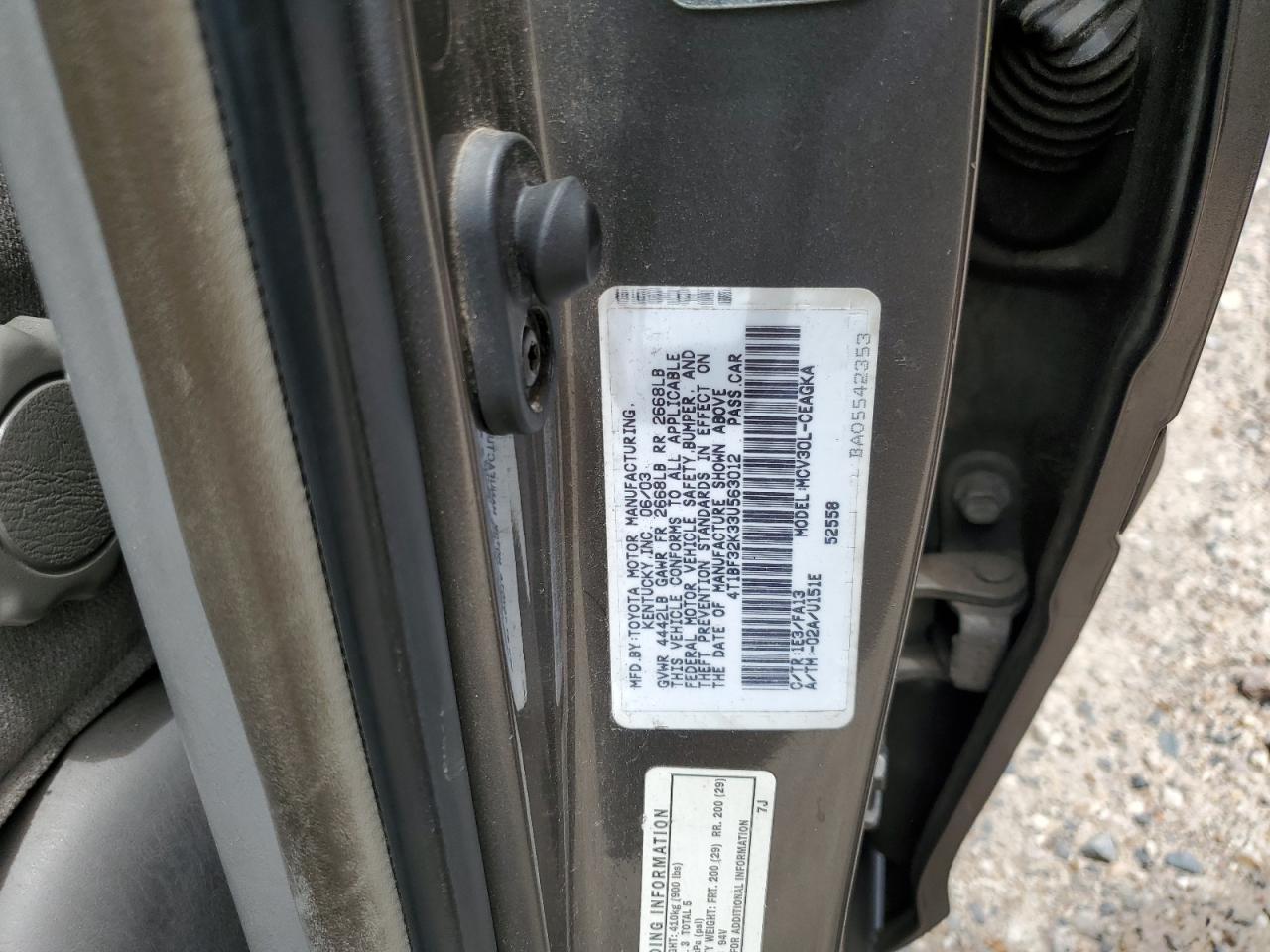 4T1BF32K33U563012 2003 Toyota Camry Le