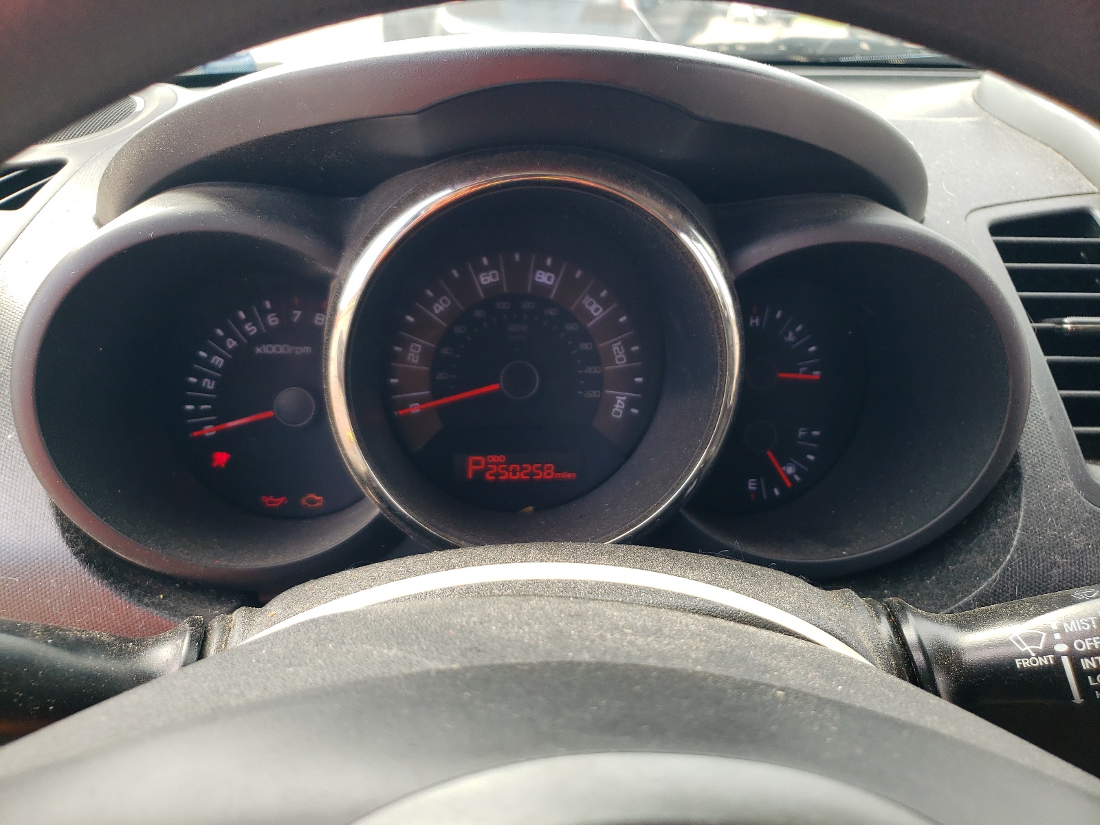 KNDJT2A26B7330615 2011 Kia Soul +