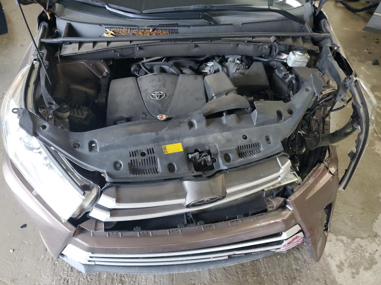 2019 Toyota Highlander Se VIN: 5TDJZRFH2KS974316 Lot: 64874944