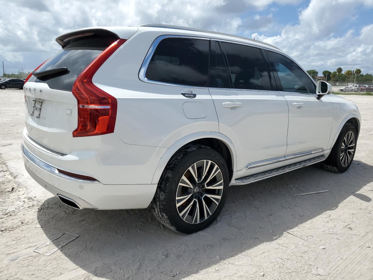 2021 Volvo Xc90 T8 Recharge Momentum VIN: YV4BR00K4M1723380 Lot: 63306684