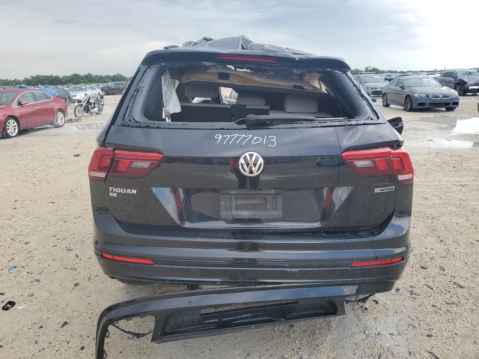 3VV2B7AX3LM121793 2020 Volkswagen Tiguan Se