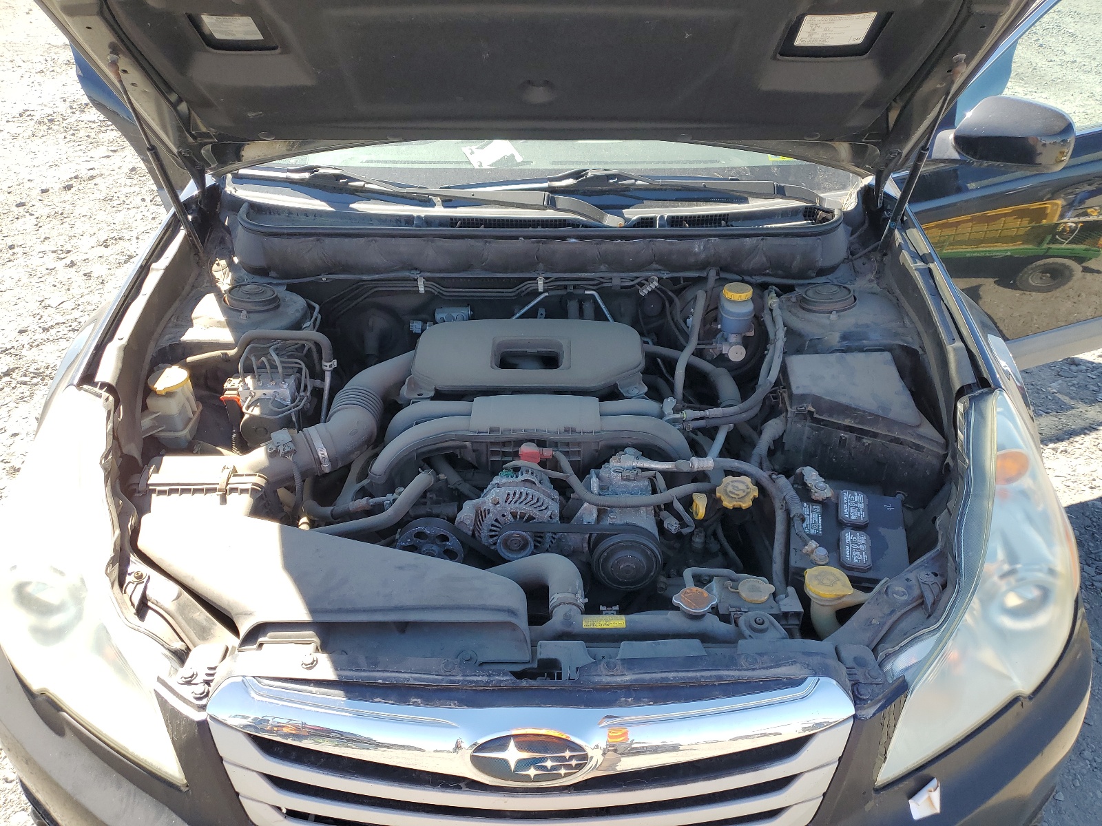 4S4BRBLC9A3371573 2010 Subaru Outback 2.5I Limited