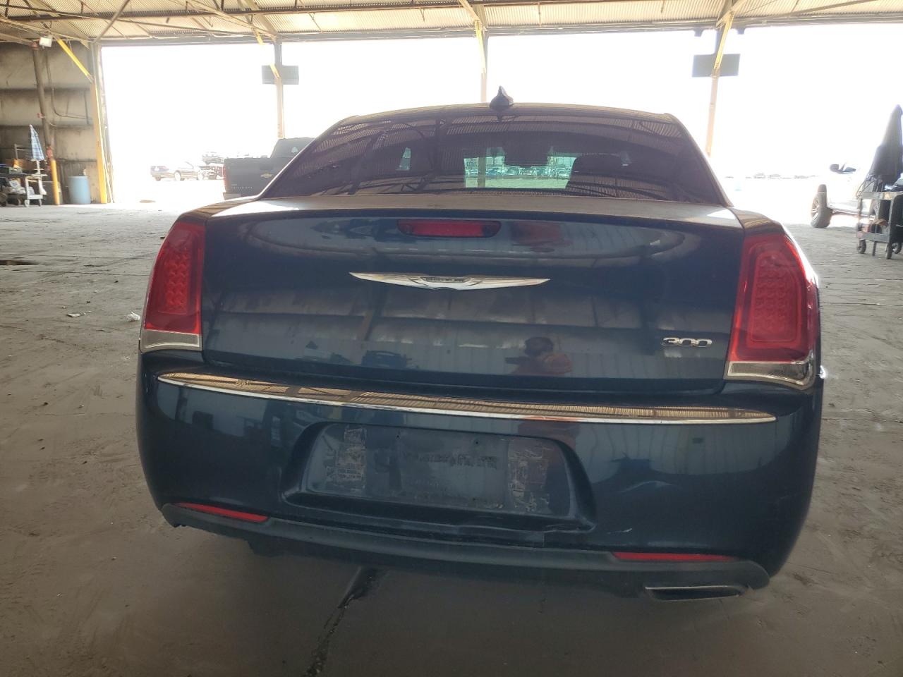 2016 Chrysler 300 Limited VIN: 2C3CCAAG5GH260717 Lot: 64227594