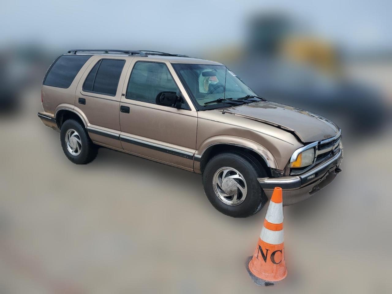 1996 Chevrolet Blazer VIN: 1GNDT13W6T2309745 Lot: 62992714