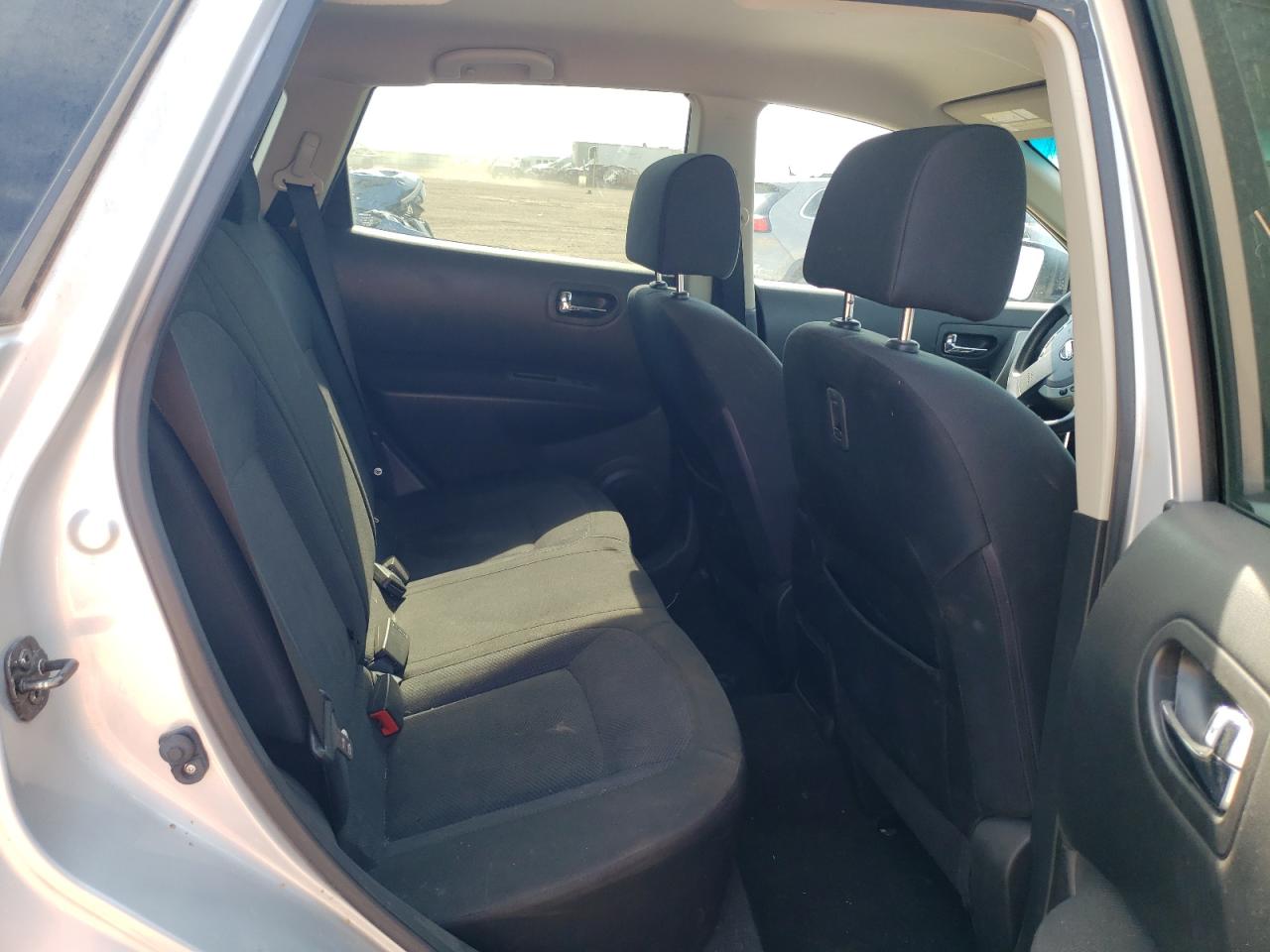 2015 Nissan Rogue Select S VIN: JN8AS5MT0FW661179 Lot: 63284474