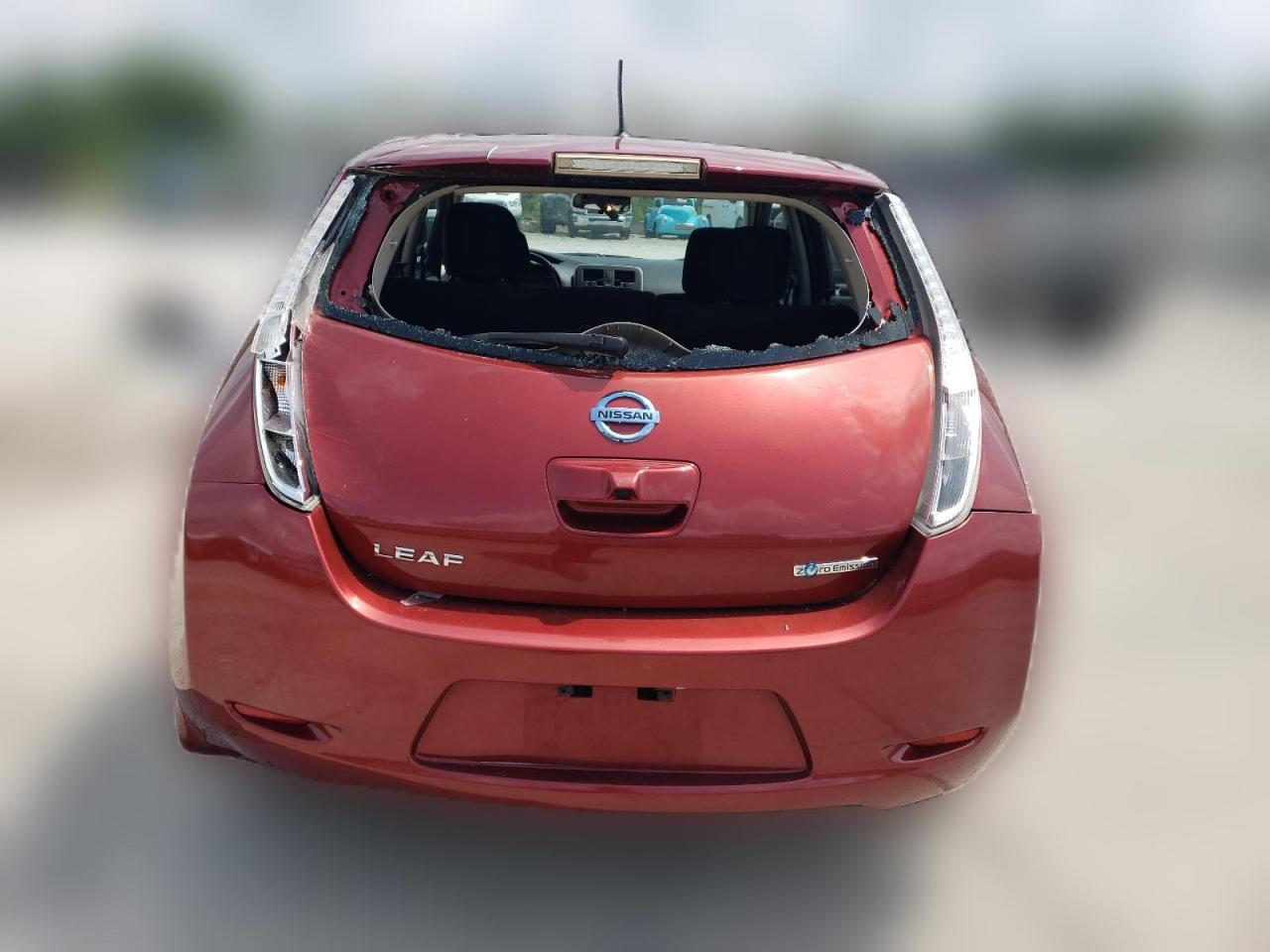 2015 Nissan Leaf S VIN: 1N4AZ0CPXFC307353 Lot: 64139124