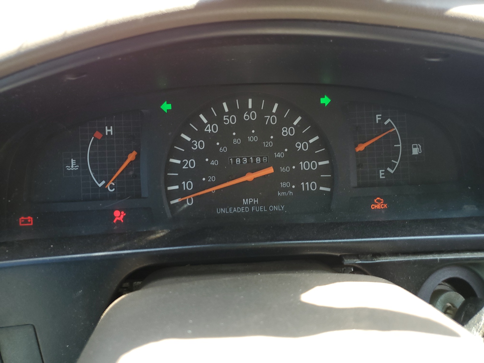 5TESM92N7YZ700913 2000 Toyota Tacoma Xtracab Prerunner