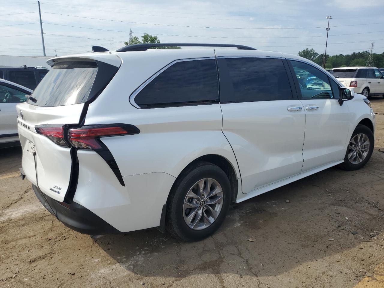 2022 Toyota Sienna Xle VIN: 5TDYSKFC8NS068805 Lot: 62652364