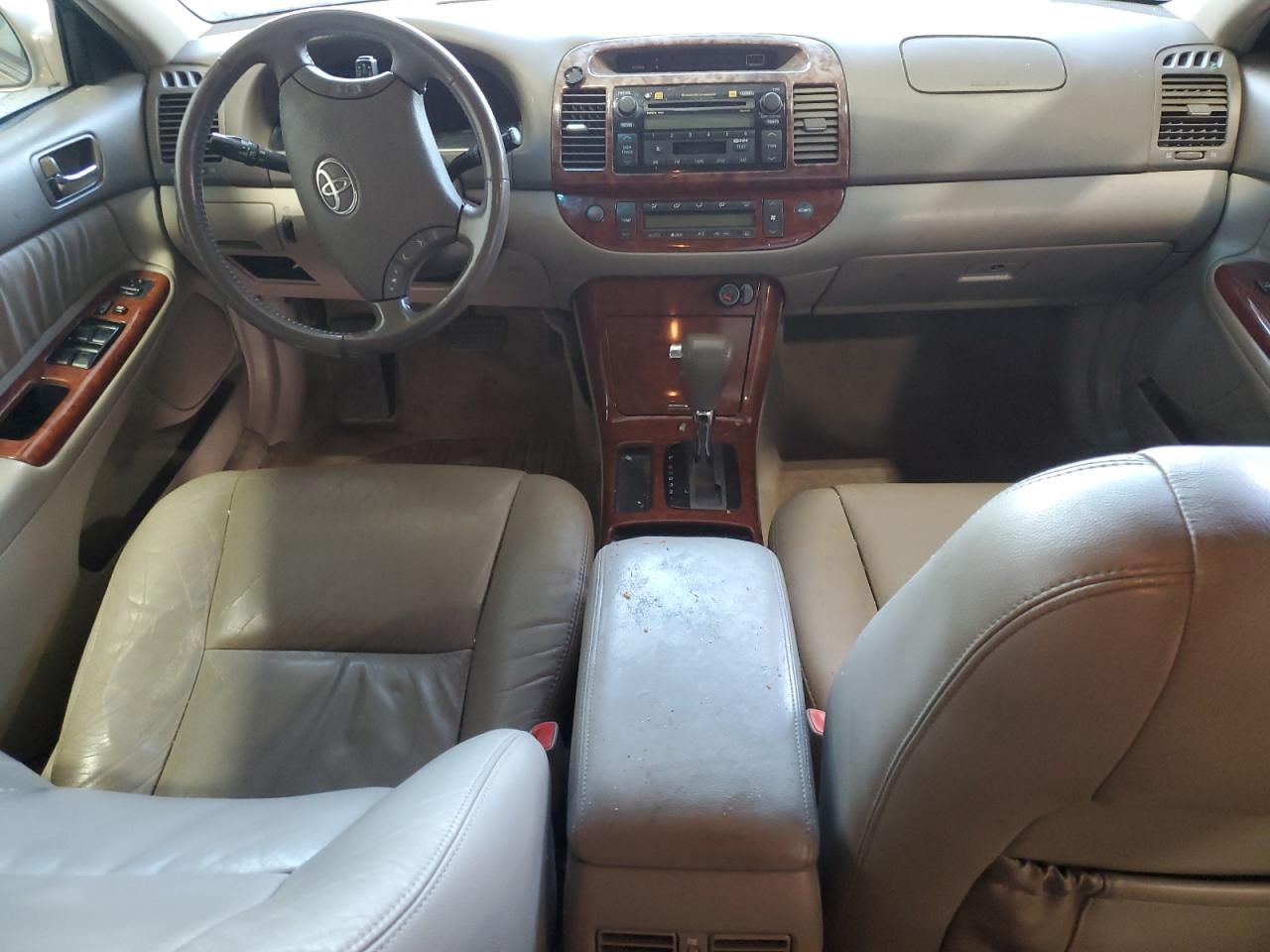 2005 Toyota Camry Le VIN: 4T1BF32K35U607559 Lot: 63121874