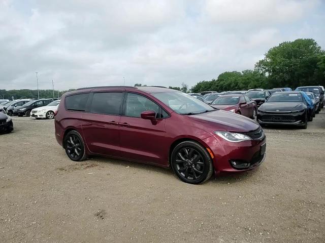 2018 Chrysler Pacifica Touring L VIN: 2C4RC1BG2JR165005 Lot: 64313484