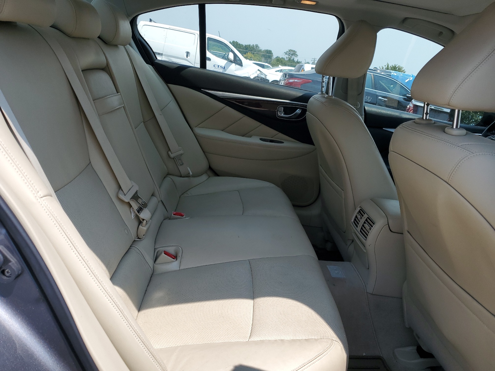 JN1BV7AR6EM692980 2014 Infiniti Q50 Base