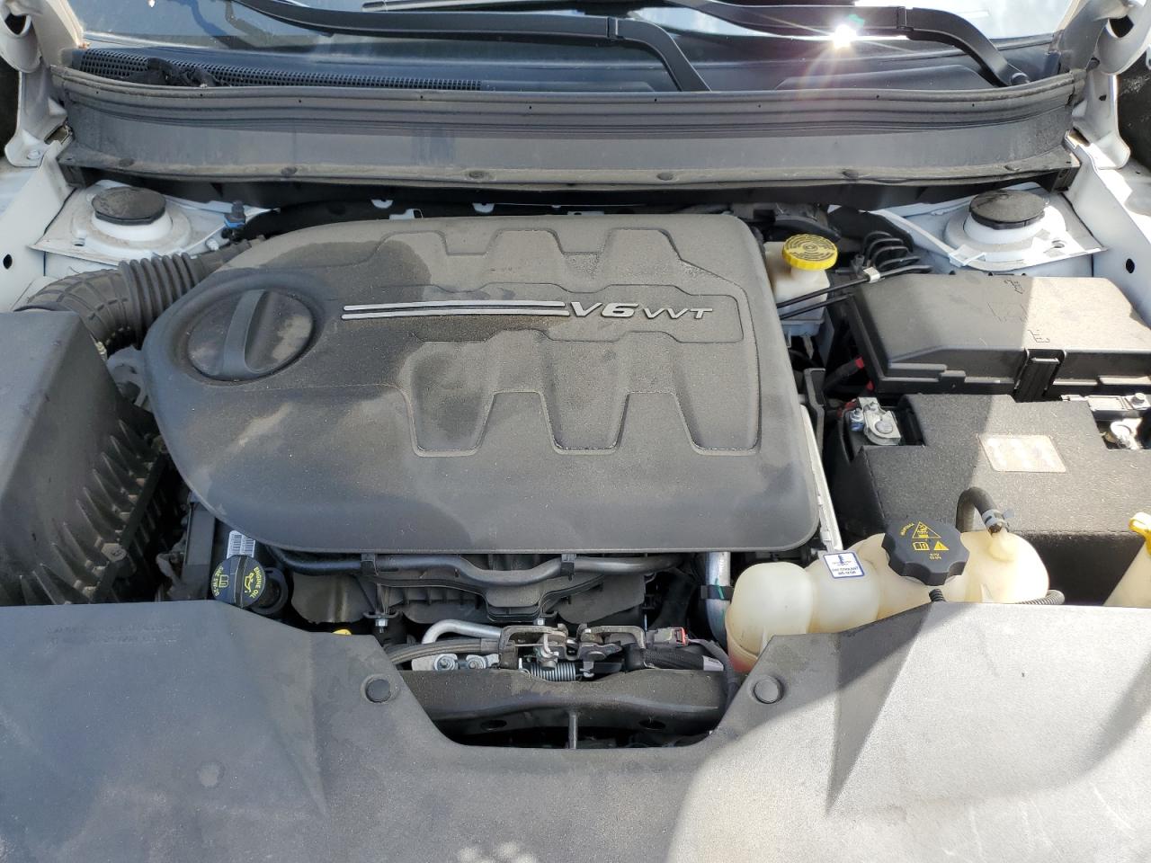 2019 Jeep Cherokee Latitude Plus VIN: 1C4PJLLX6KD109743 Lot: 61953924