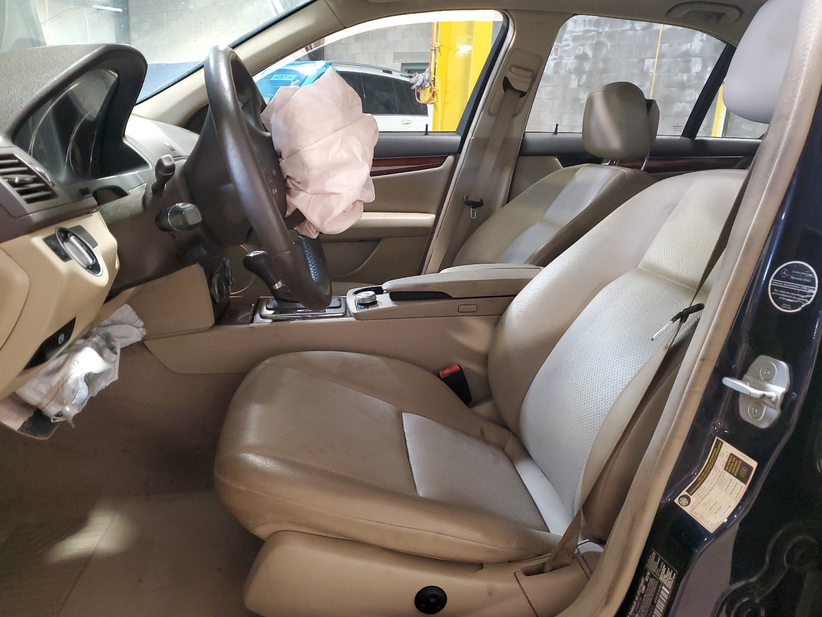 WDDGF8BB2BR139433 2011 Mercedes-Benz C 300 4Matic