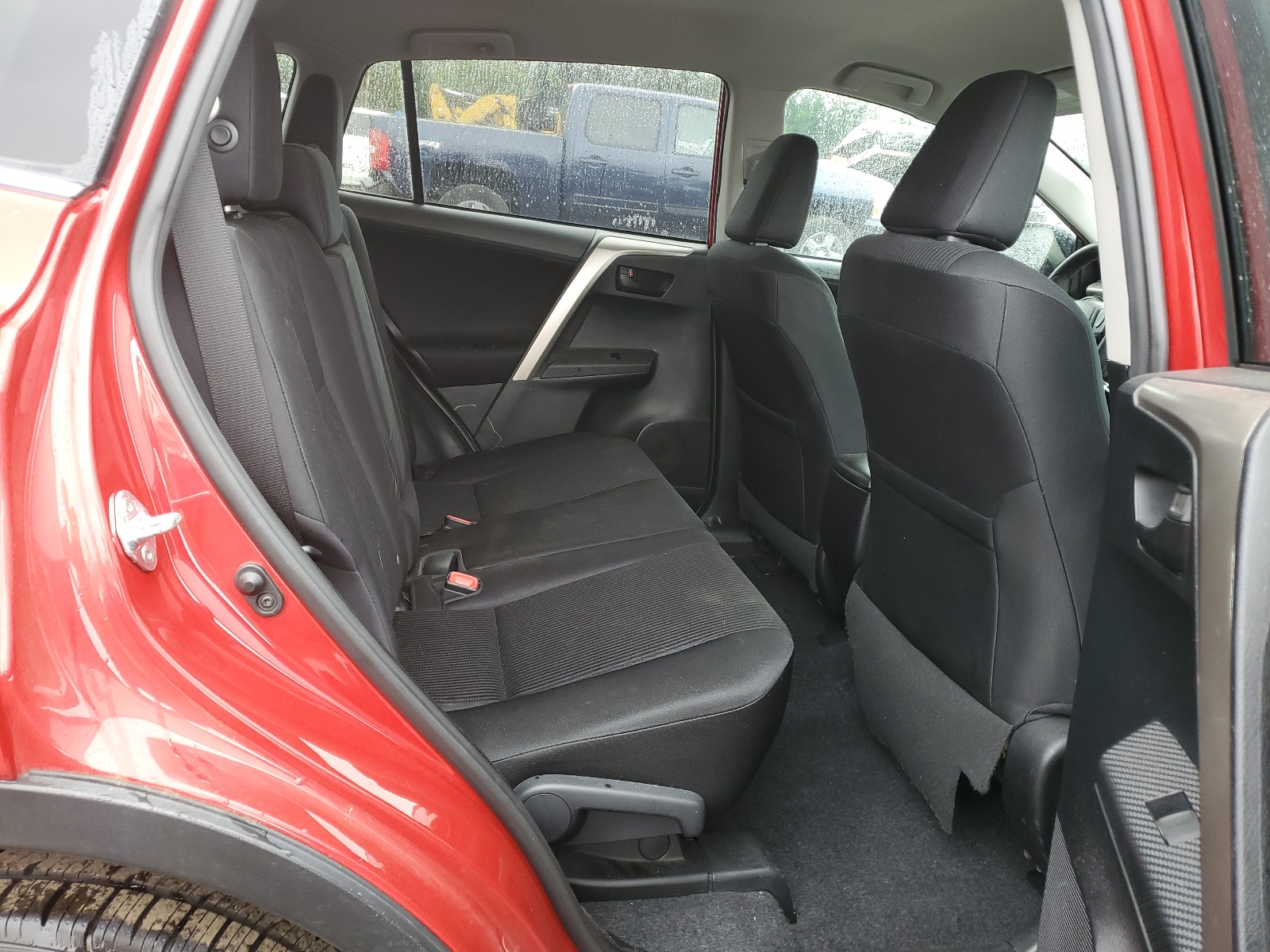 2T3BFREV1FW247175 2015 Toyota Rav4 Le