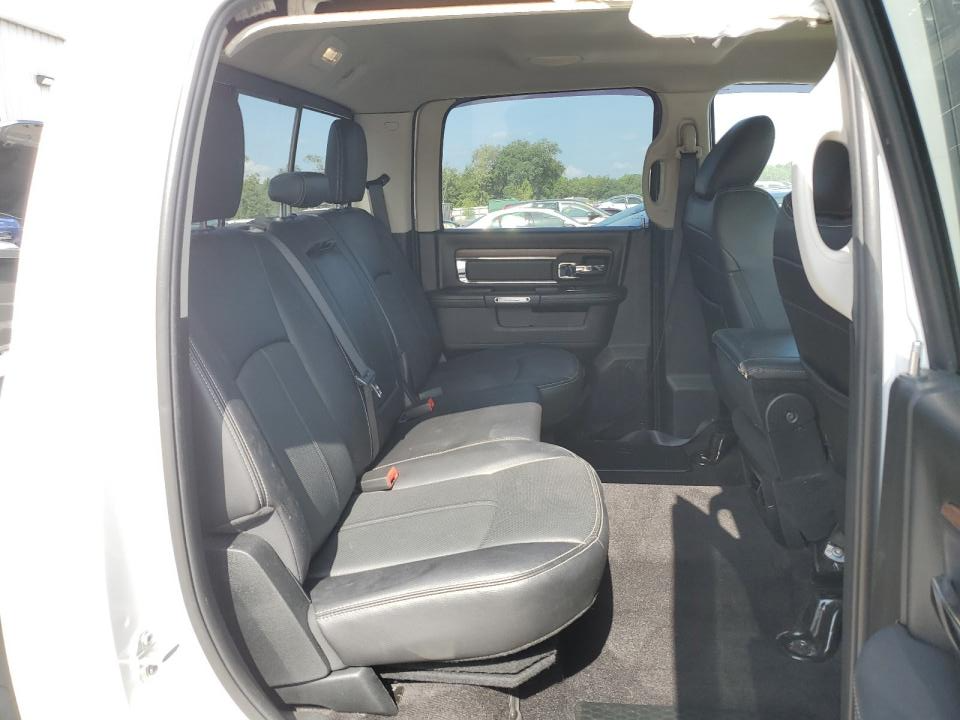 1C6RR7NT1JS163228 2018 Ram 1500 Laramie