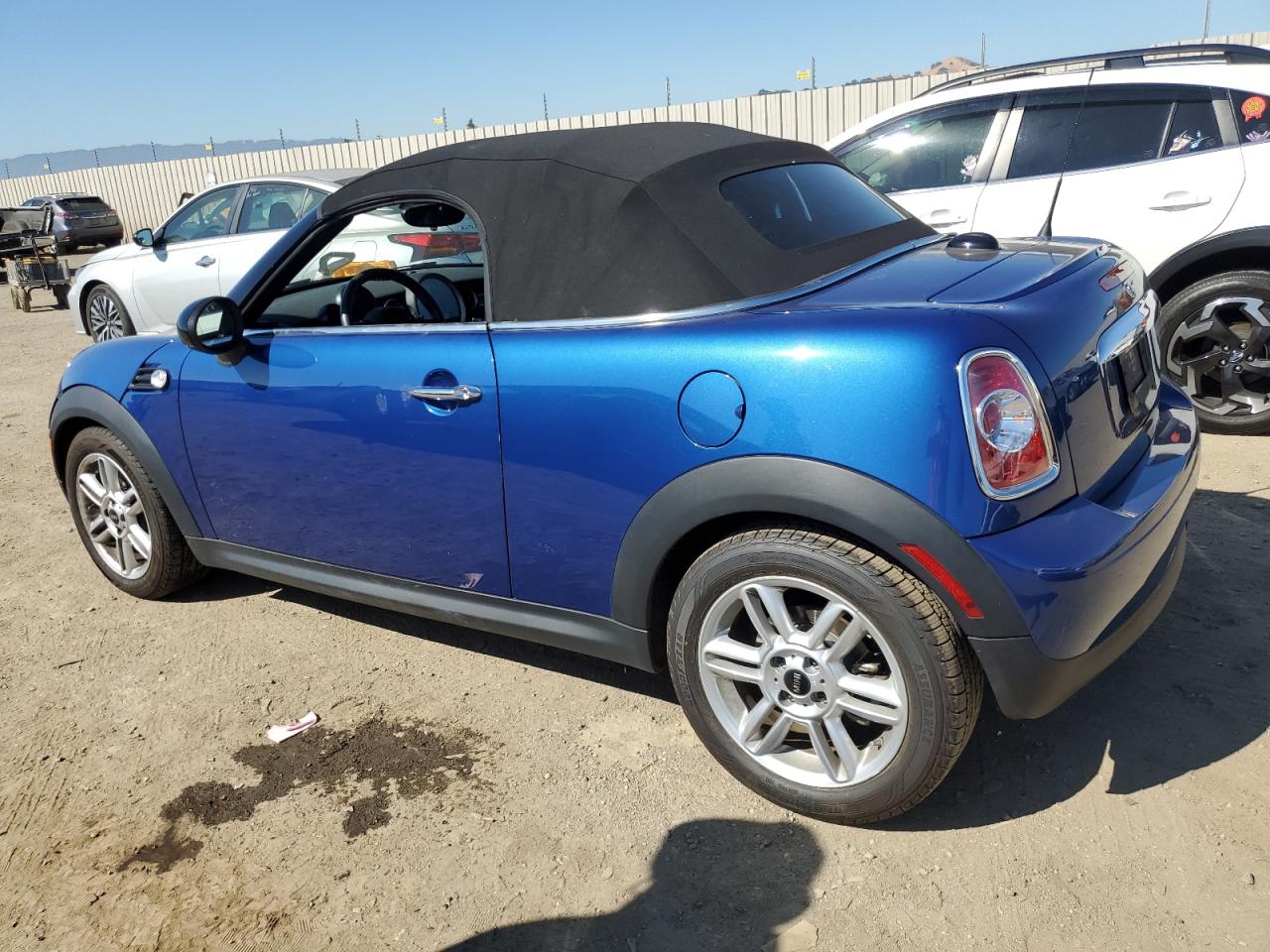 2015 Mini Cooper Roadster VIN: WMWSY1C56FT626056 Lot: 62042764