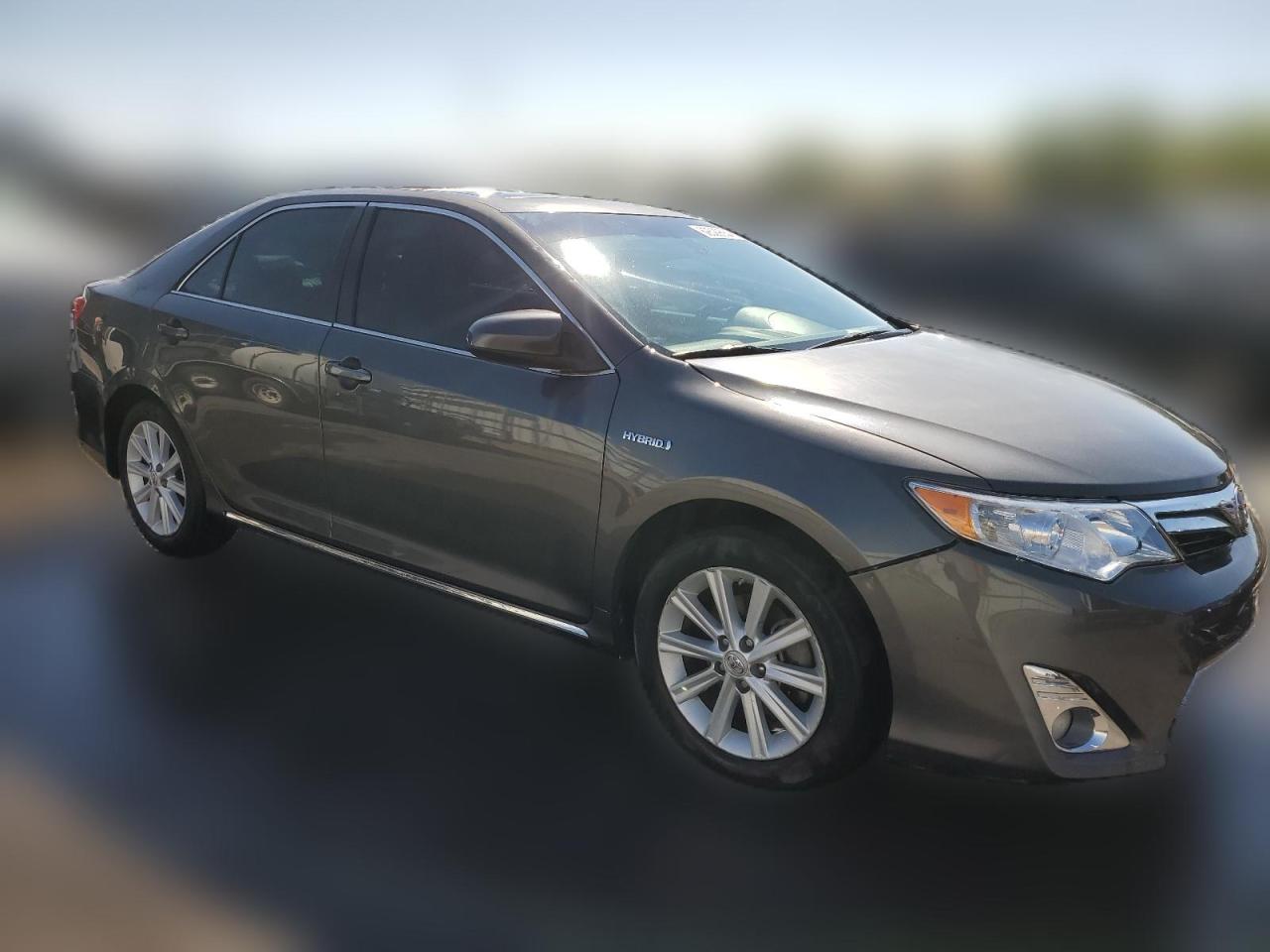 2012 Toyota Camry - Image 4