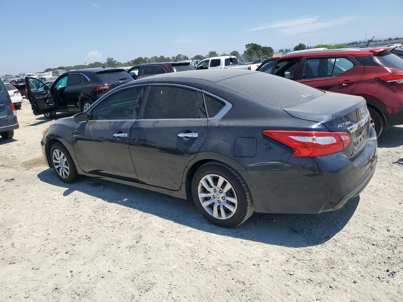 2016 Nissan Altima 2.5 vin: 1N4AL3AP7GC181444