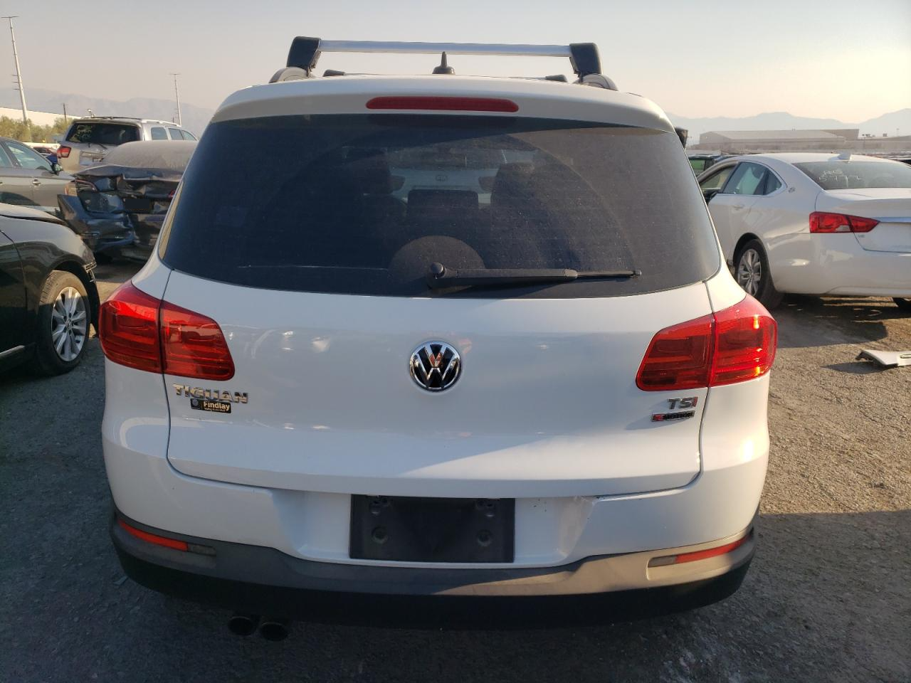 WVGBV7AX1HW511512 2017 Volkswagen Tiguan S