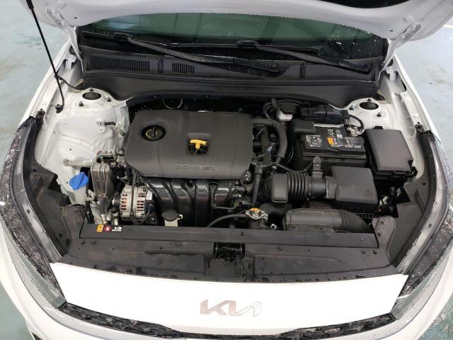 3KPF24AD9NE498680 Kia Forte FE 11