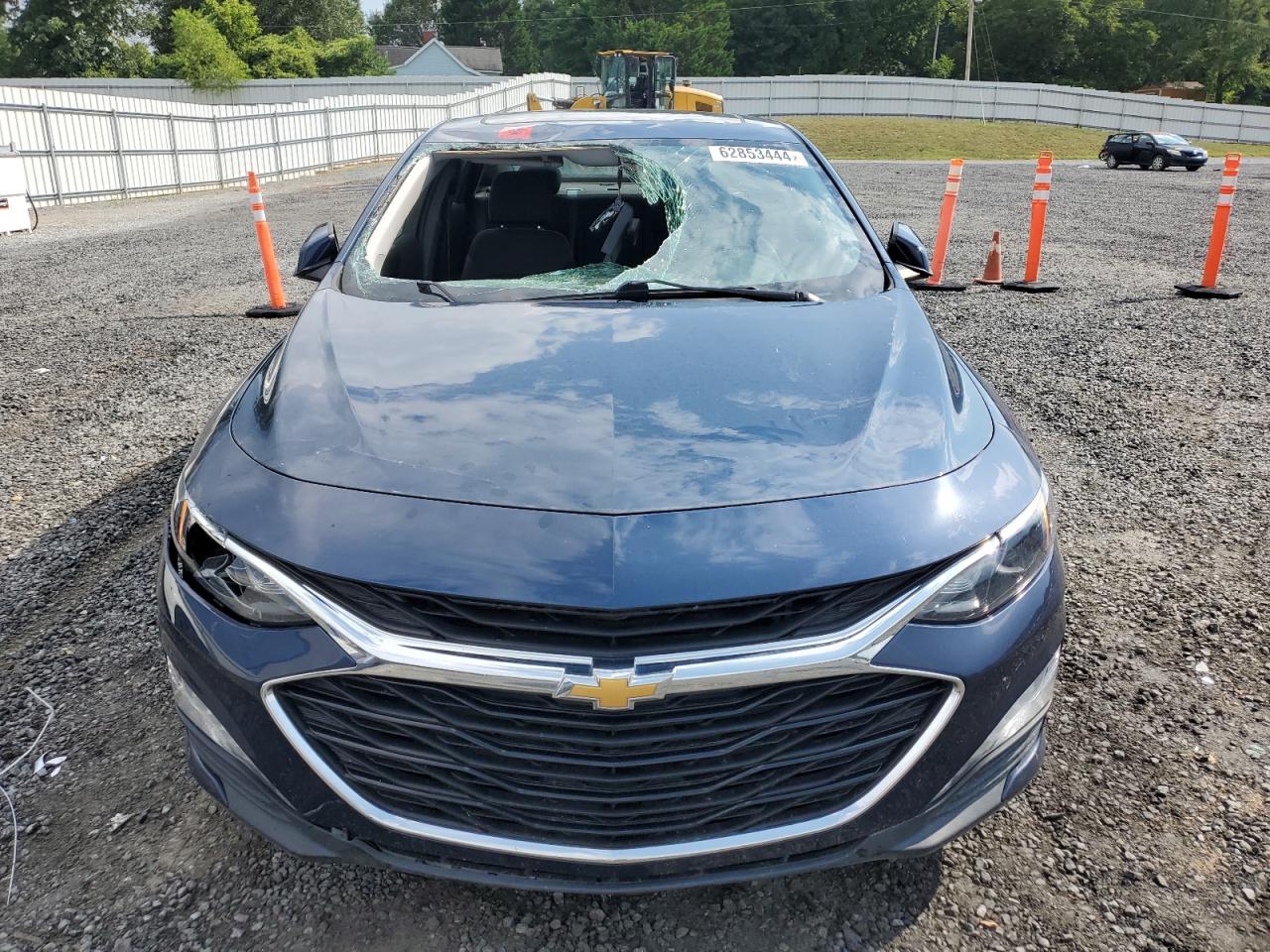 Auction sale of the 2021 CHEVROLET MALIBU , vin: 1G1ZD5ST8MF011680, lot number: 62853444