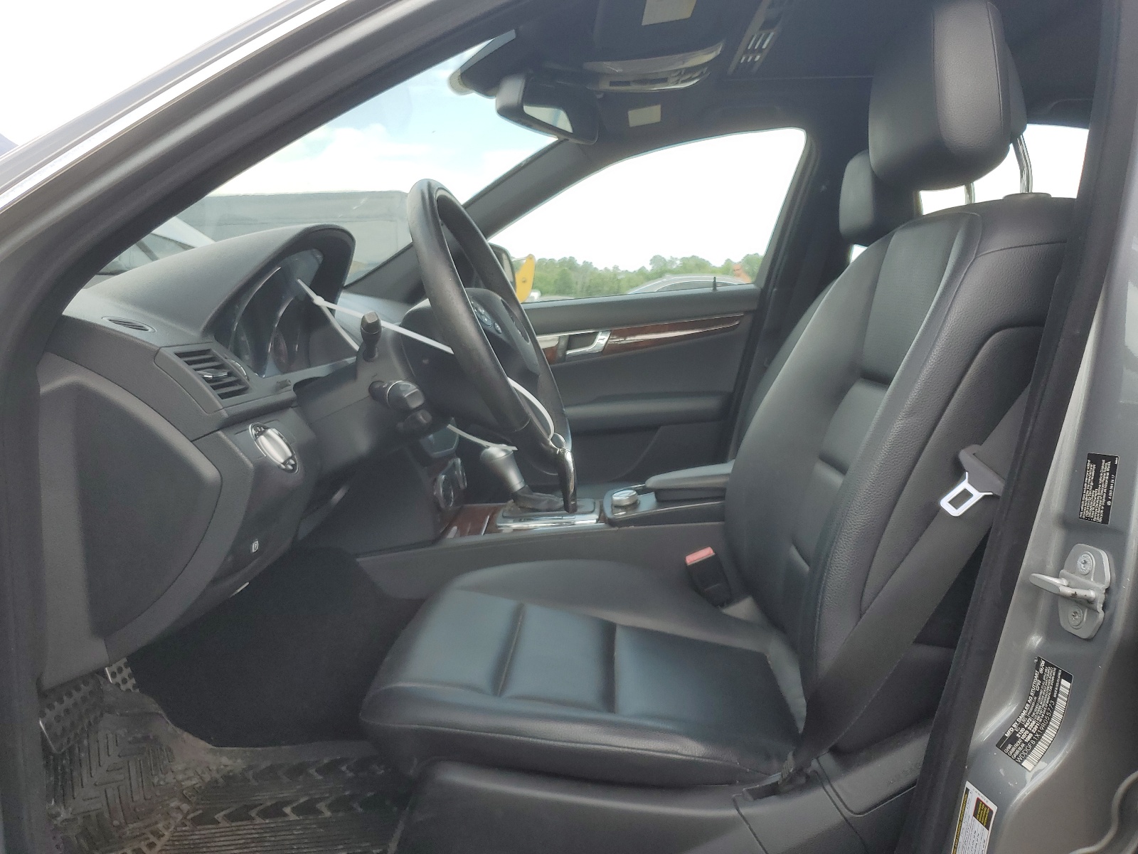 WDDGF81X19R055773 2009 Mercedes-Benz C 300 4Matic