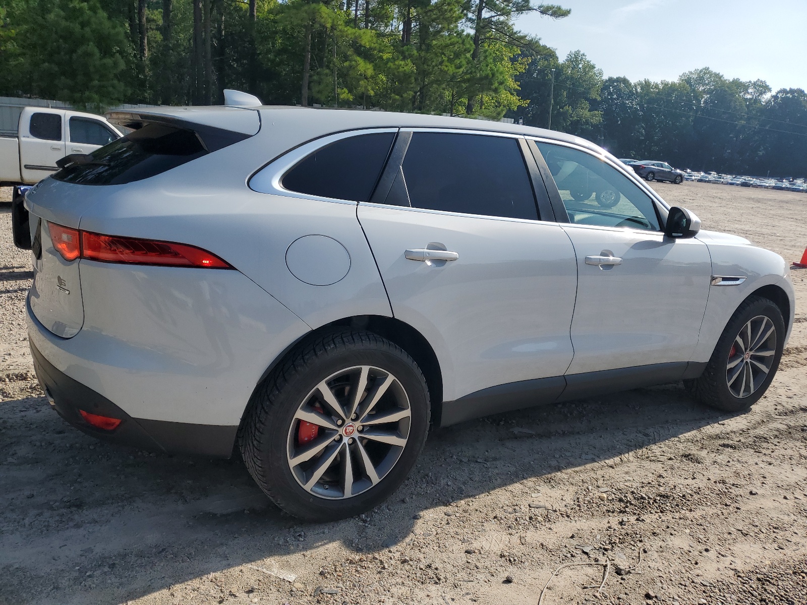 2017 Jaguar F-Pace Prestige vin: SADCK2BV7HA070844