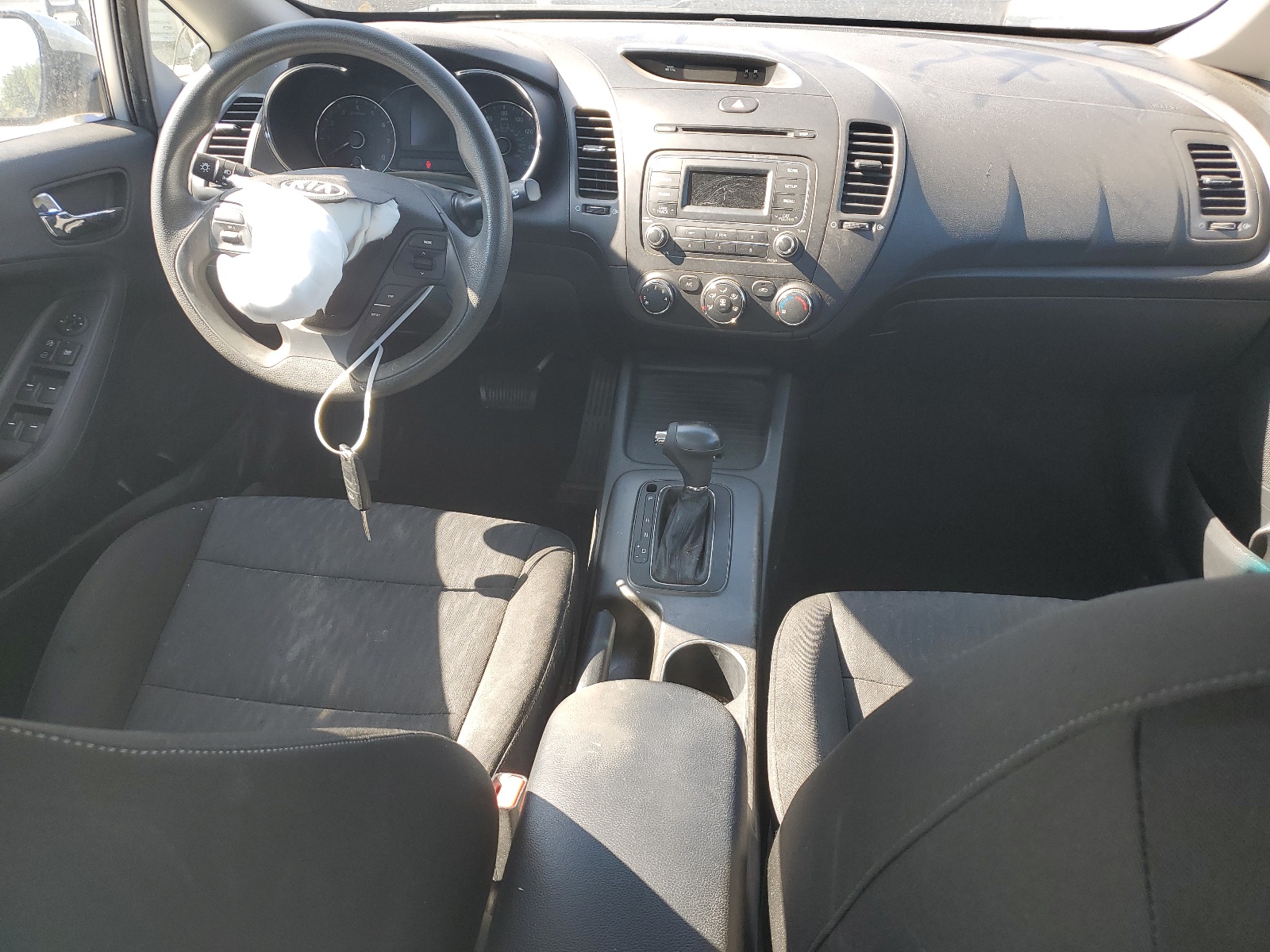 KNAFK4A66G5501483 2016 Kia Forte Lx