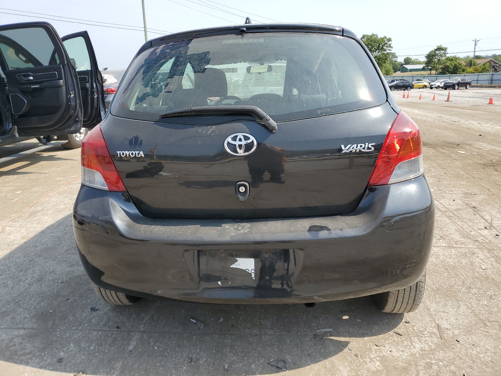 JTDKT4K37A5322427 2010 Toyota Yaris