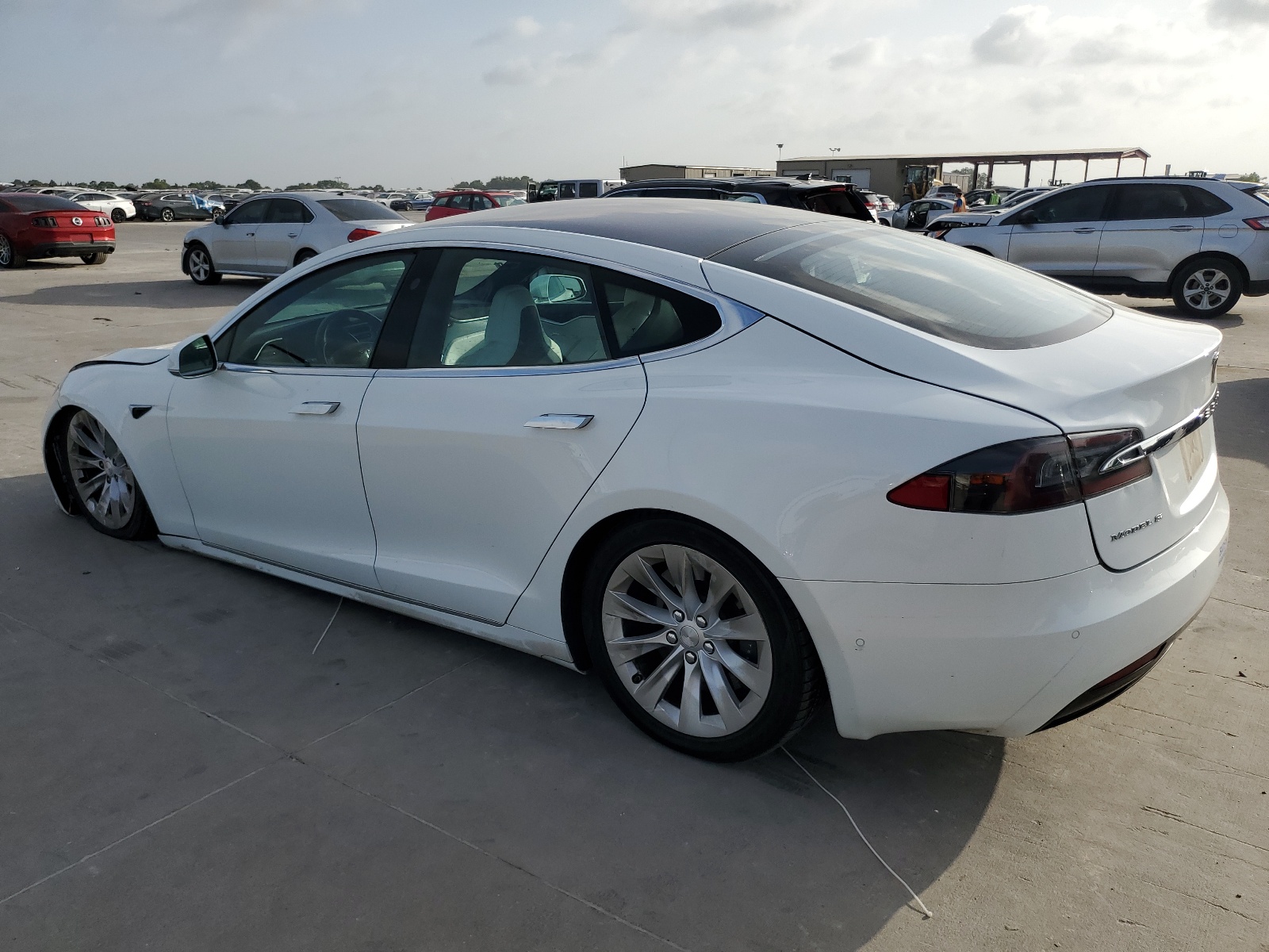 5YJSA1E25HF183818 2017 Tesla Model S