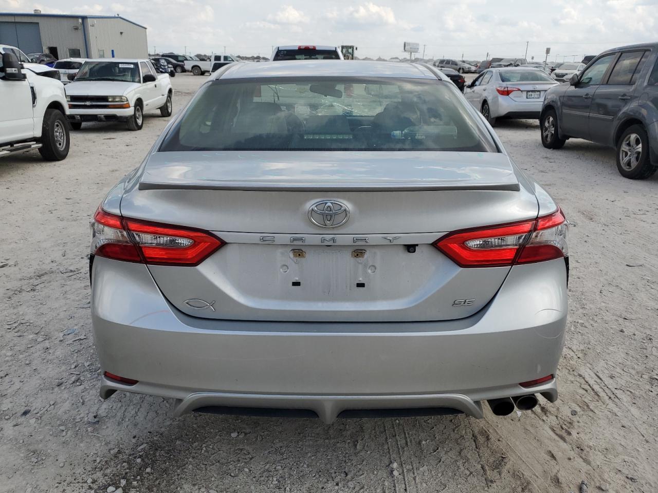 JTNB11HK7J3043232 2018 Toyota Camry L