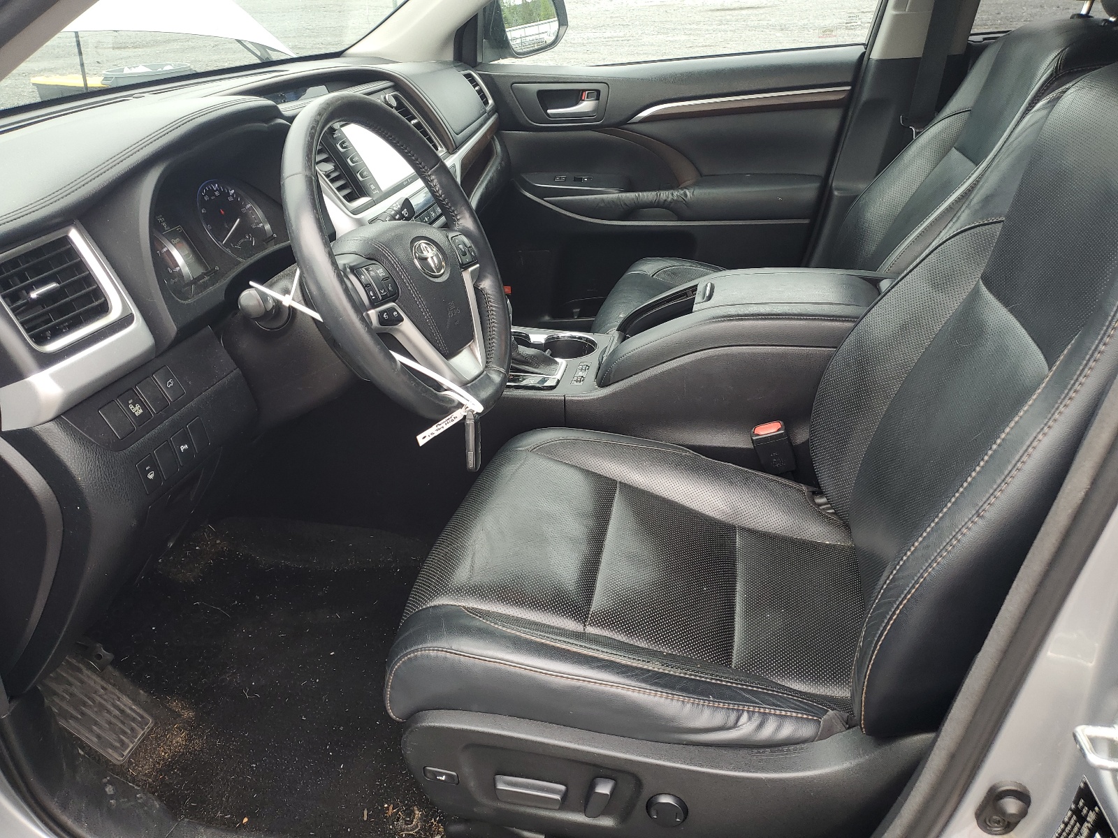 5TDDKRFH9FS196197 2015 Toyota Highlander Limited