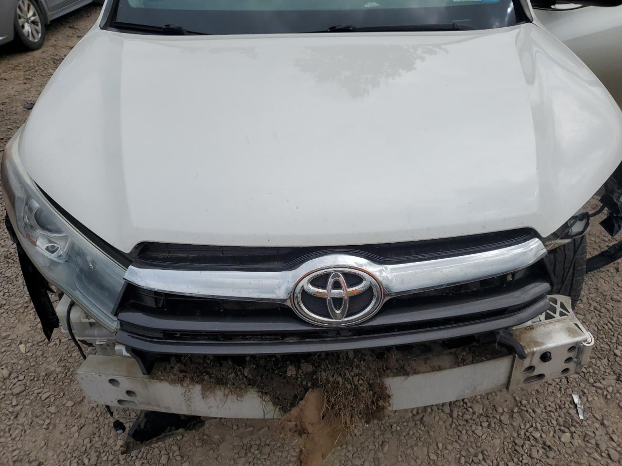 2015 Toyota Highlander Xle VIN: 5TDJKRFH7FS098143 Lot: 65126734