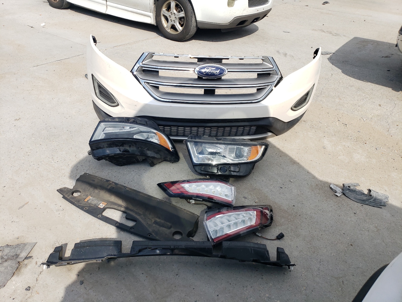 2FMPK3J95JBB11792 2018 Ford Edge Sel