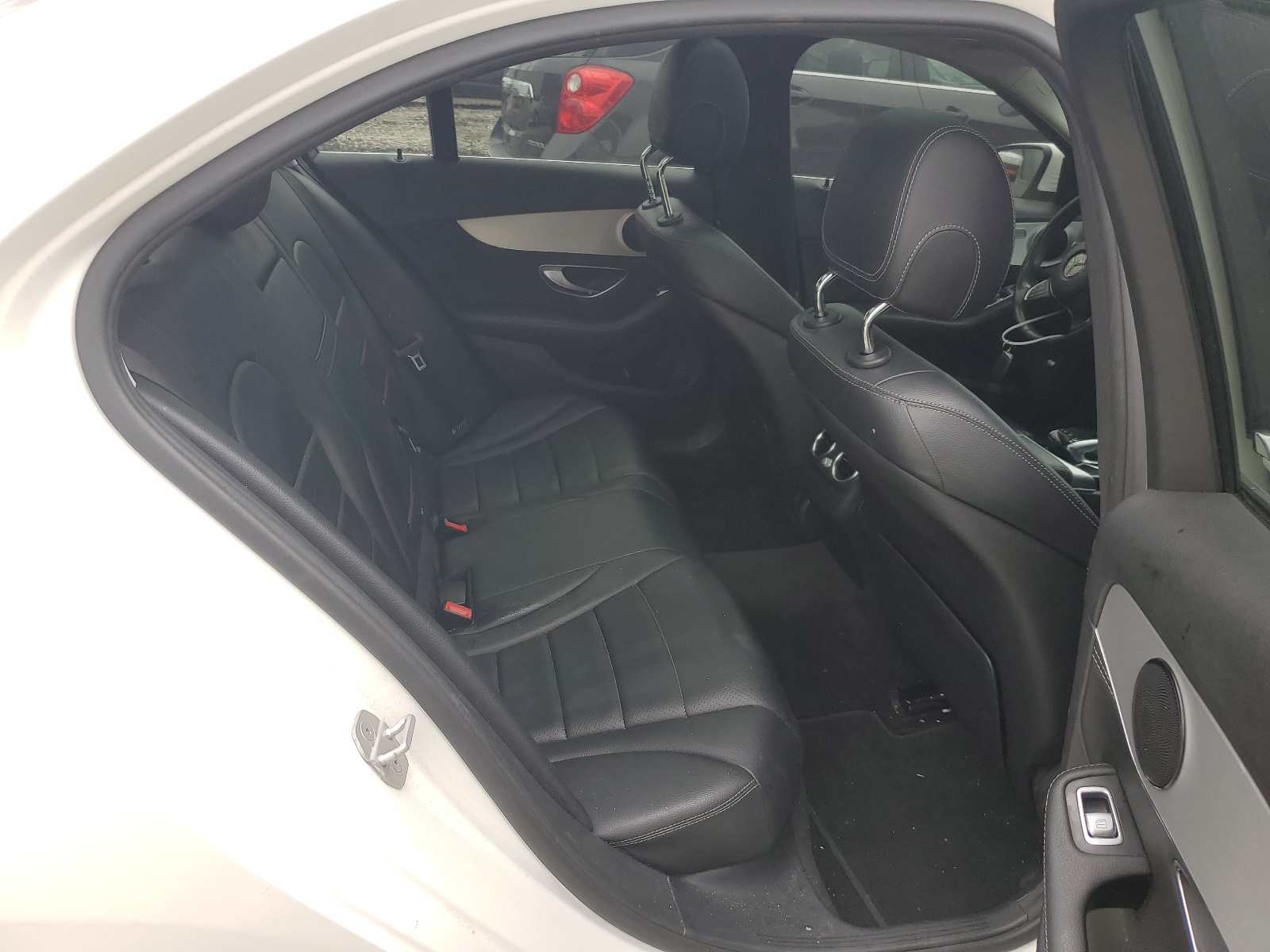 55SWF4KB5GU108980 2016 Mercedes-Benz C 300 4Matic